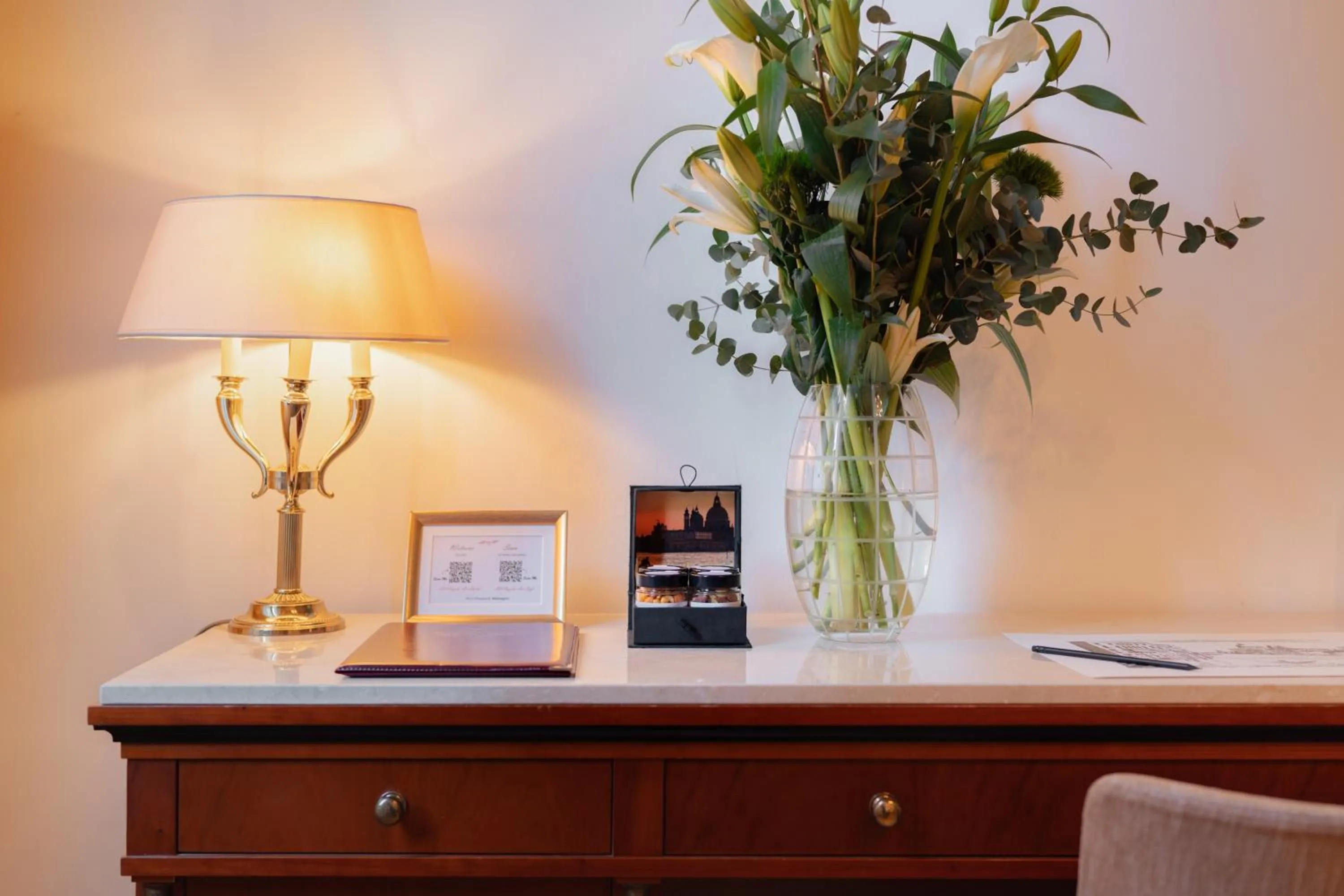 Decorative detail in All’Angelo Art Hotel