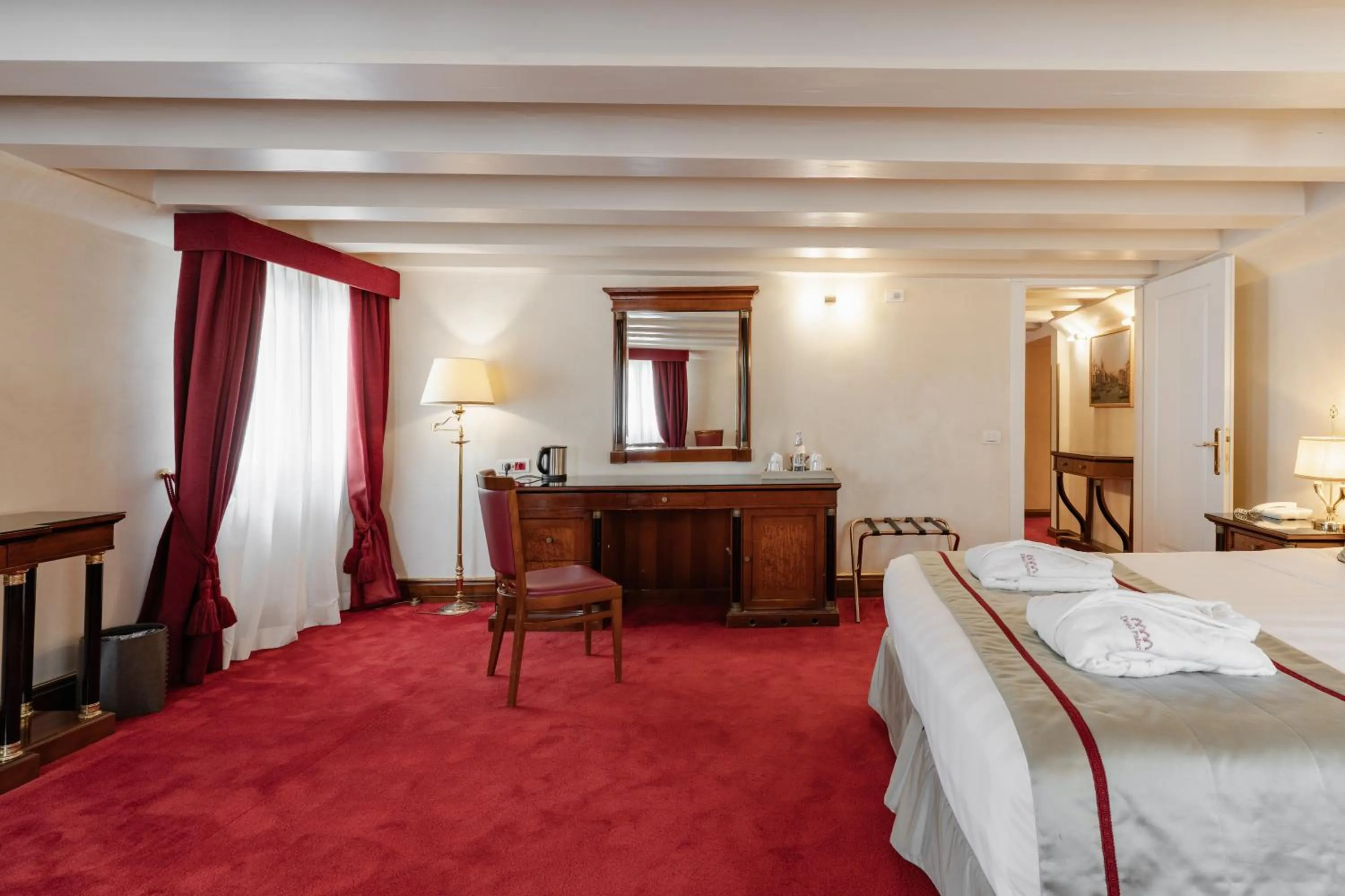 Bedroom, Bed in Hotel Donà Palace