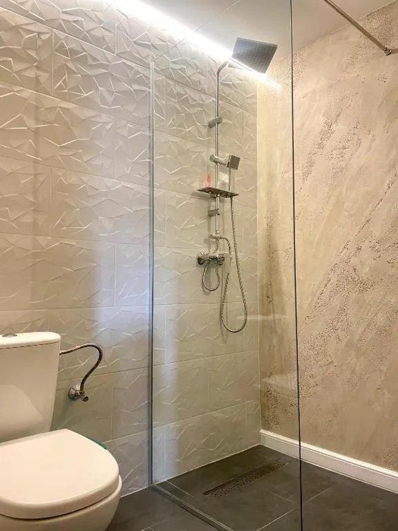 Shower in Hotel City Break