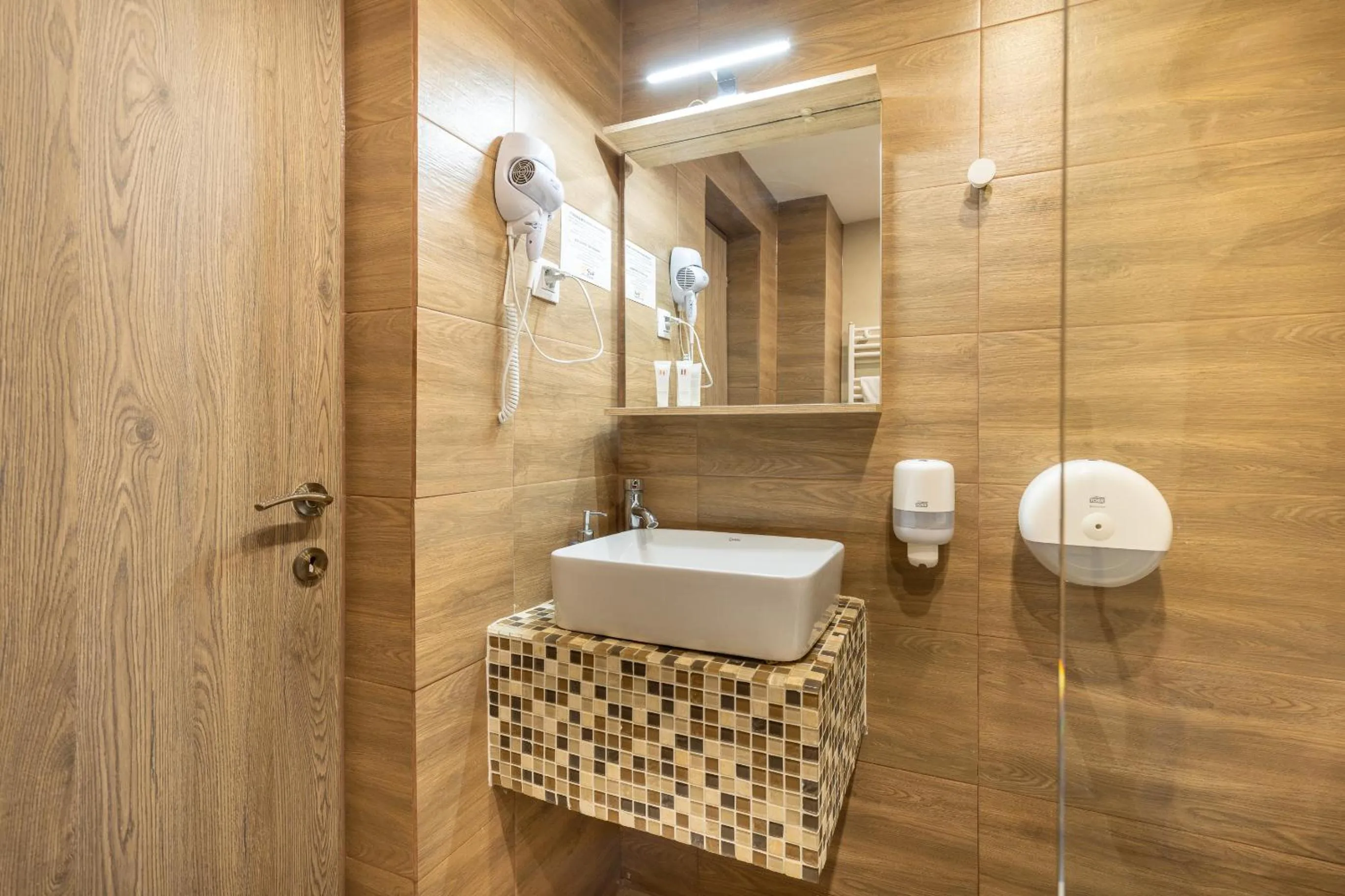 Bathroom in Hotel City Break