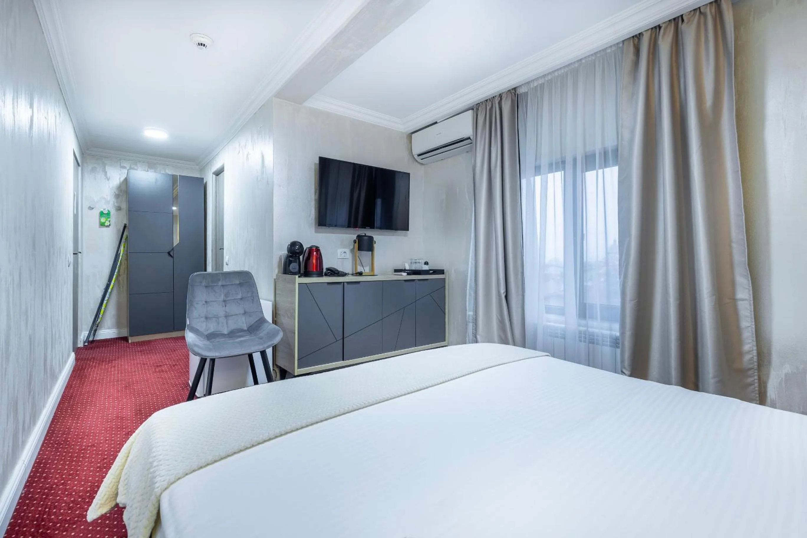 TV and multimedia, Bed in Hotel City Break