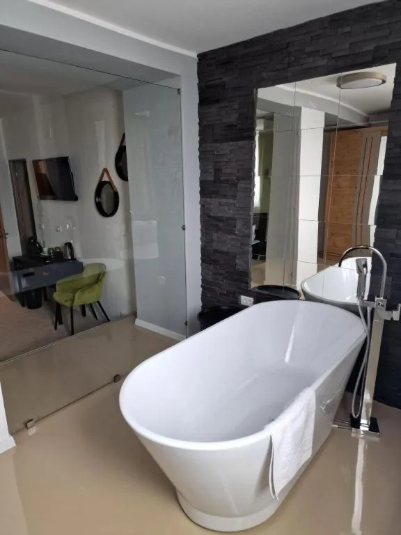 Bath in Hotel City Break