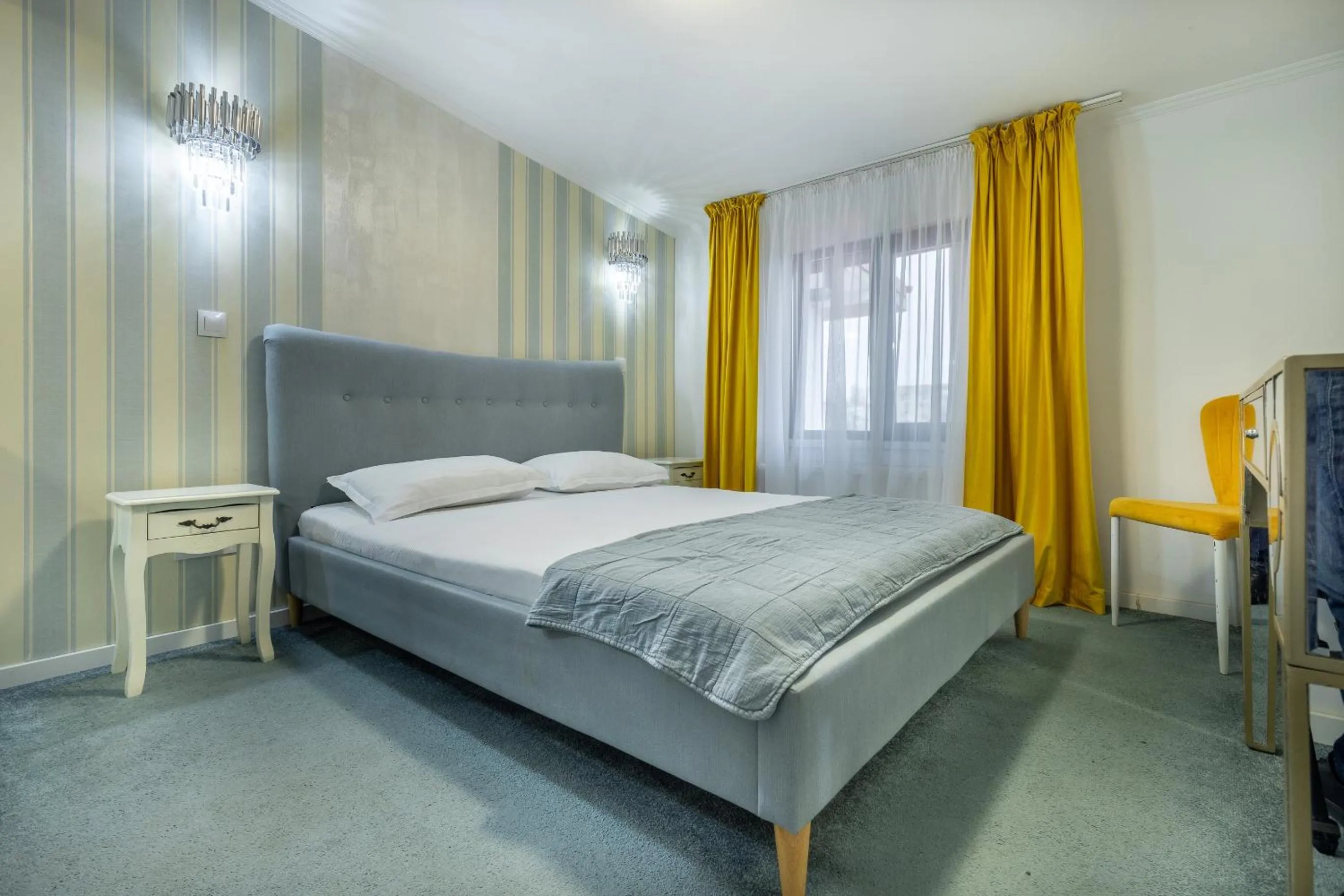 Photo of the whole room, Bed in Hotel City Break