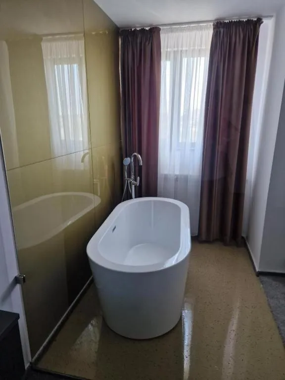 Bath in Hotel City Break