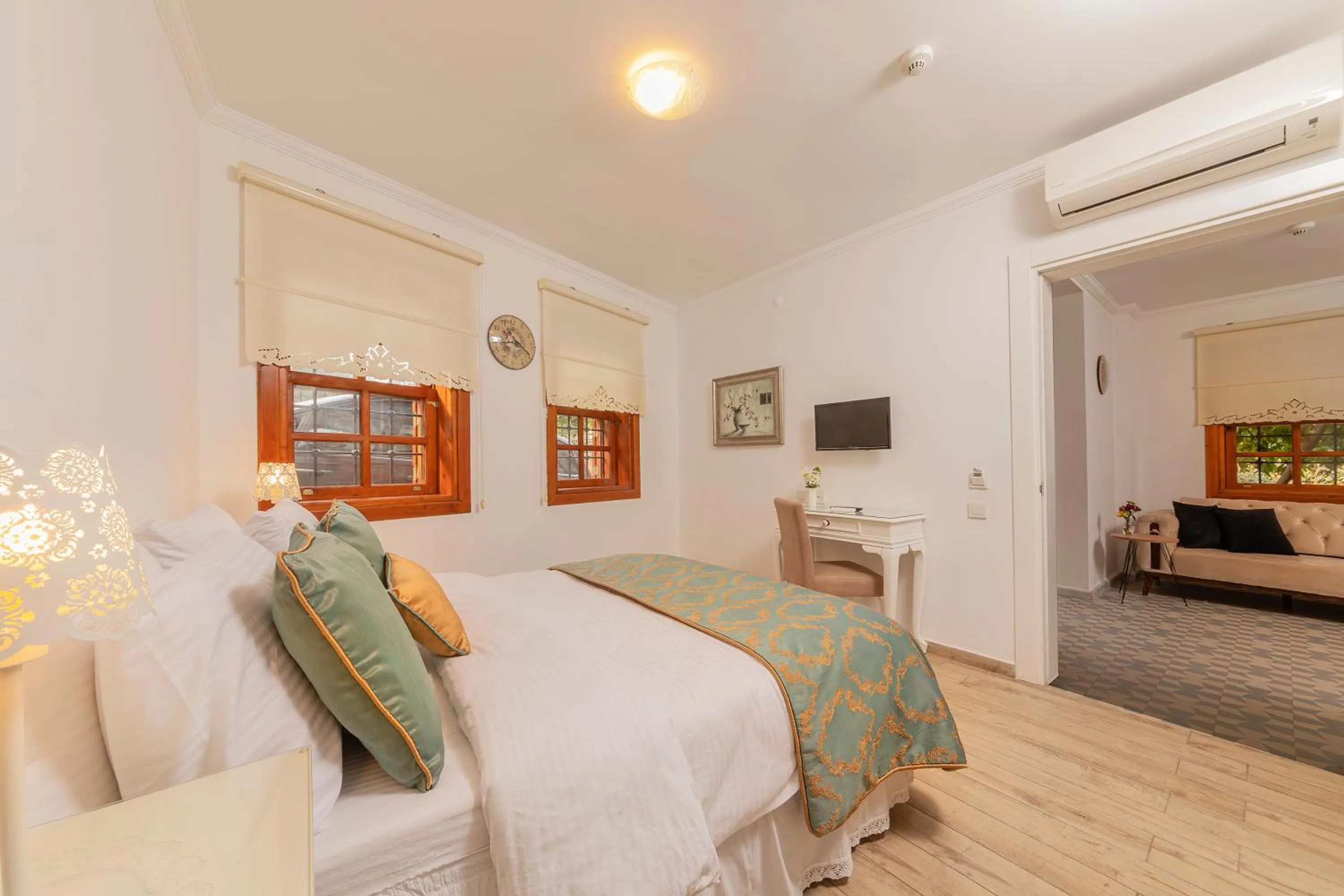 Photo of the whole room in Zemira Garden Hotel