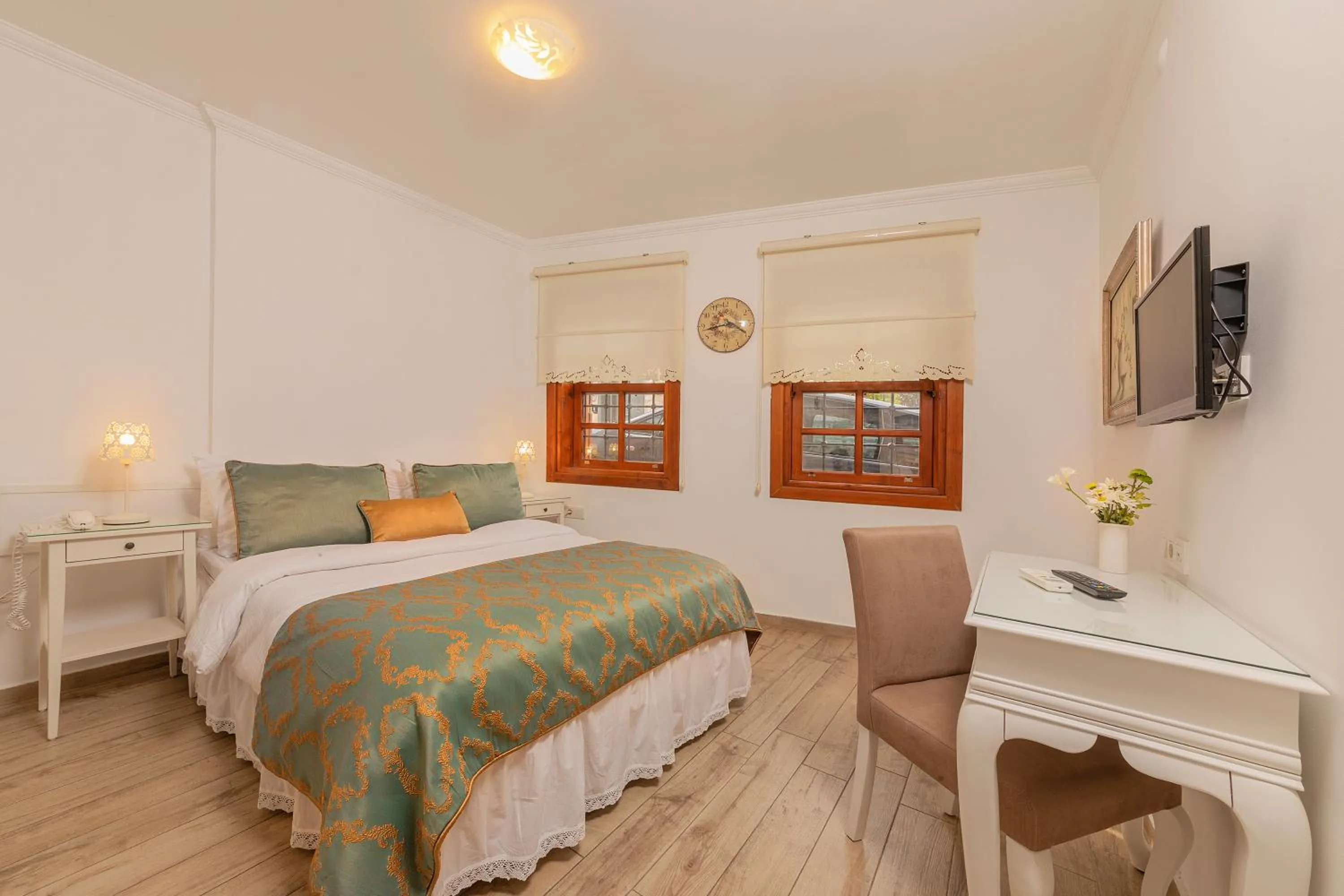 Bed in Zemira Garden Hotel