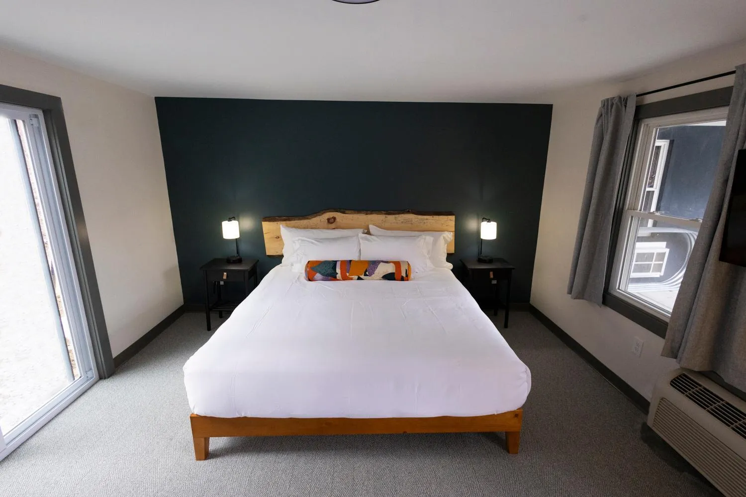 Bed in East Rock Inn