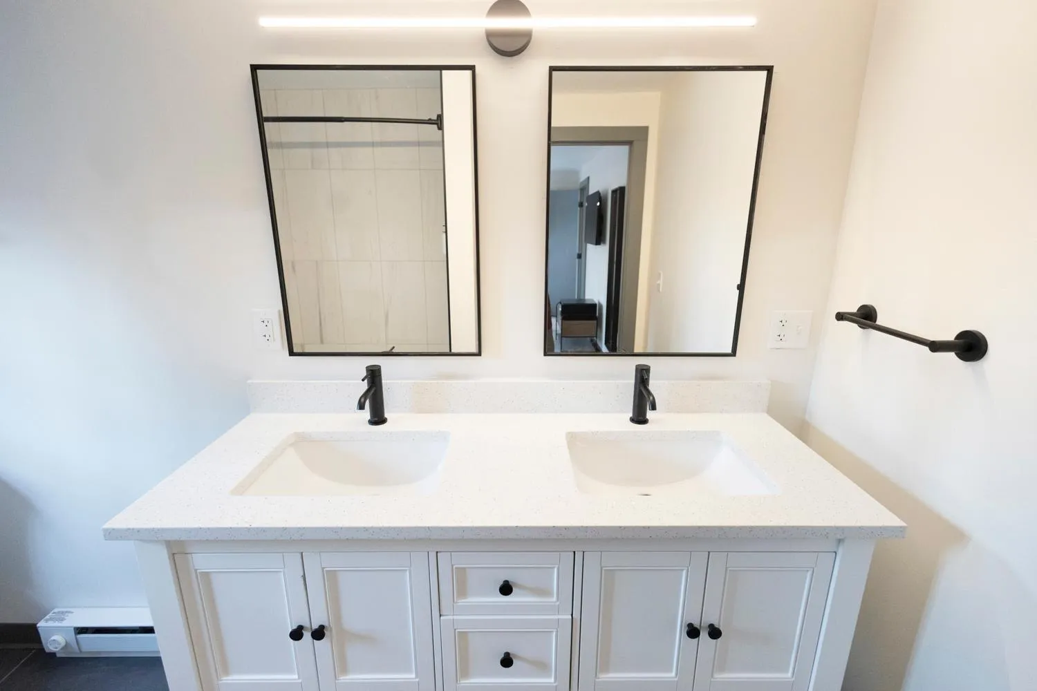 Bathroom in East Rock Inn