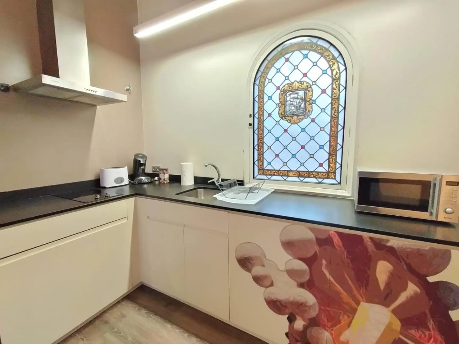 Kitchen or kitchenette in Montserrat Apartments by gaiarooms