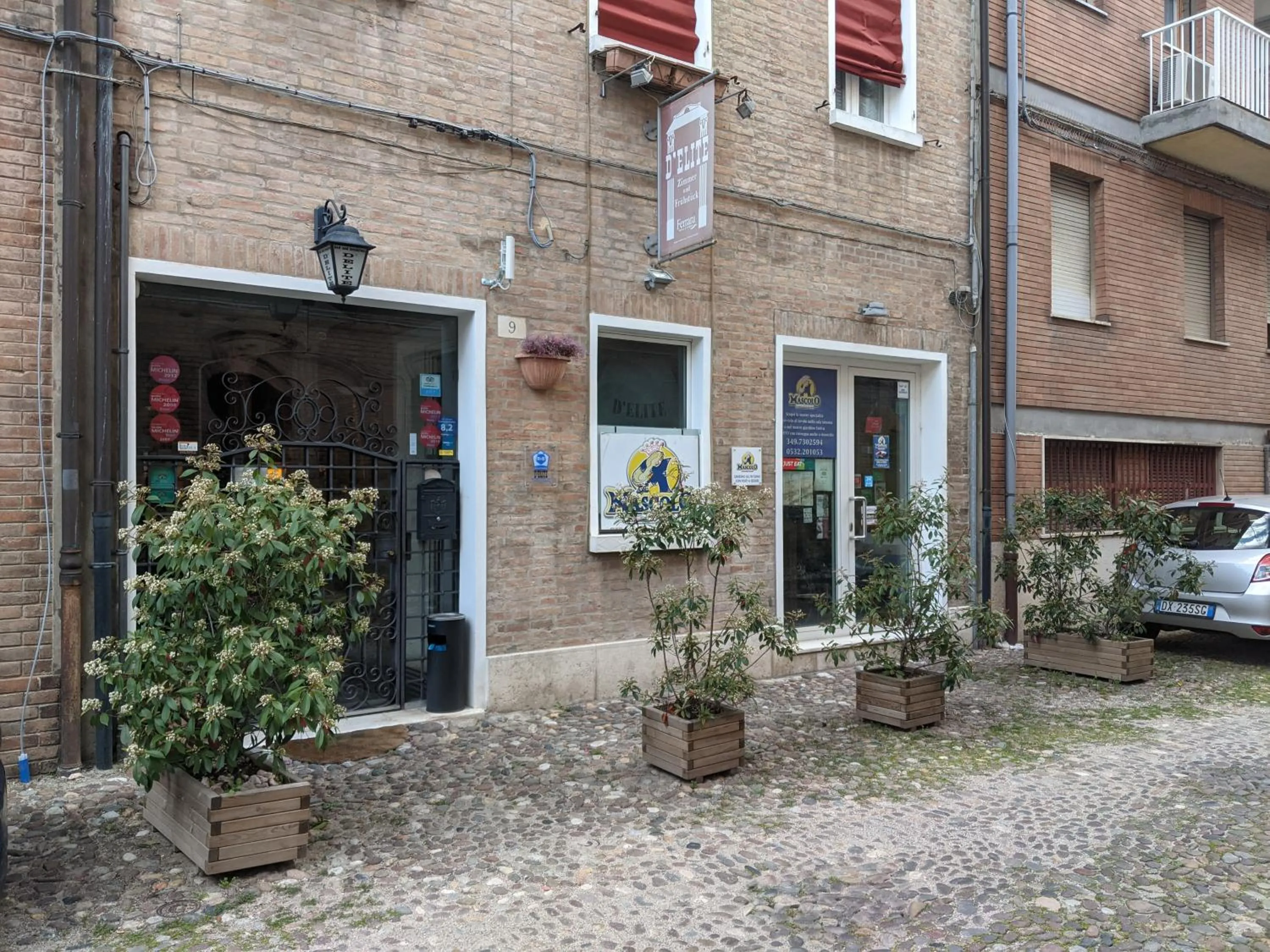 Property building in D'Elite Room & Breakfast