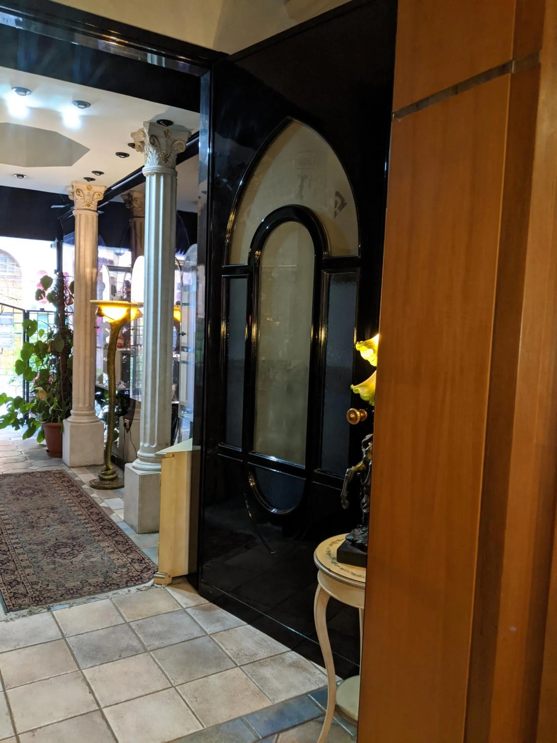 Facade/entrance in D'Elite Room & Breakfast