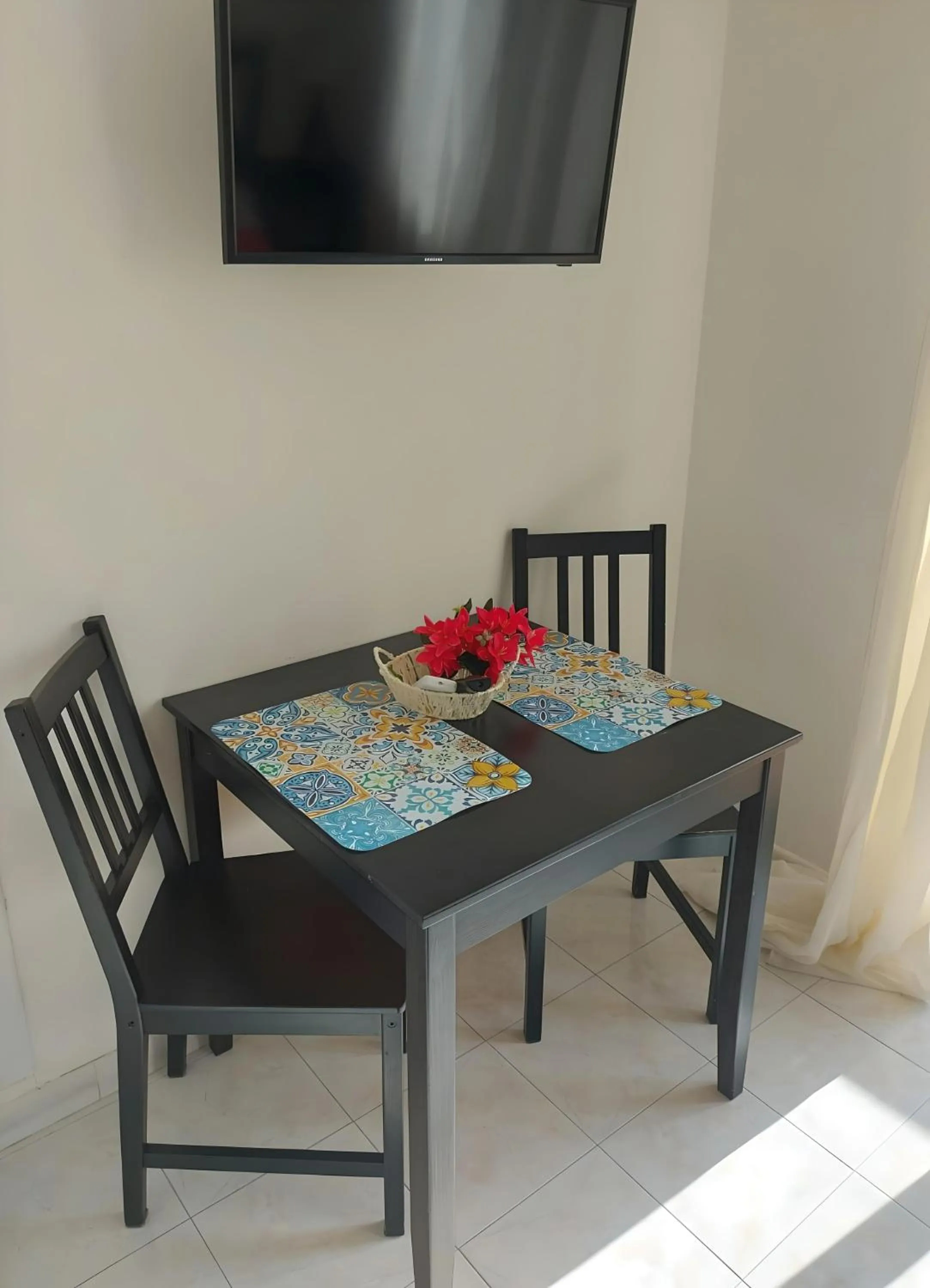 TV and multimedia in Villa Nadira