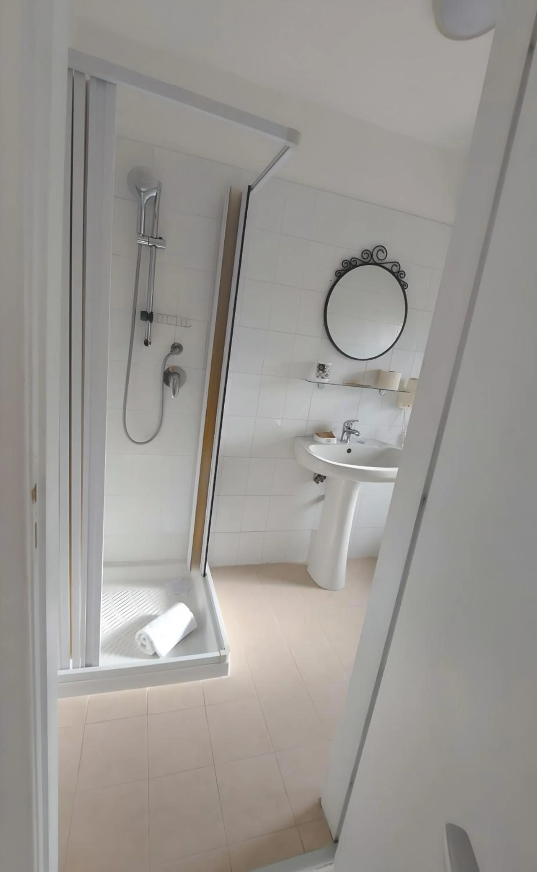 Shower in Villa Nadira