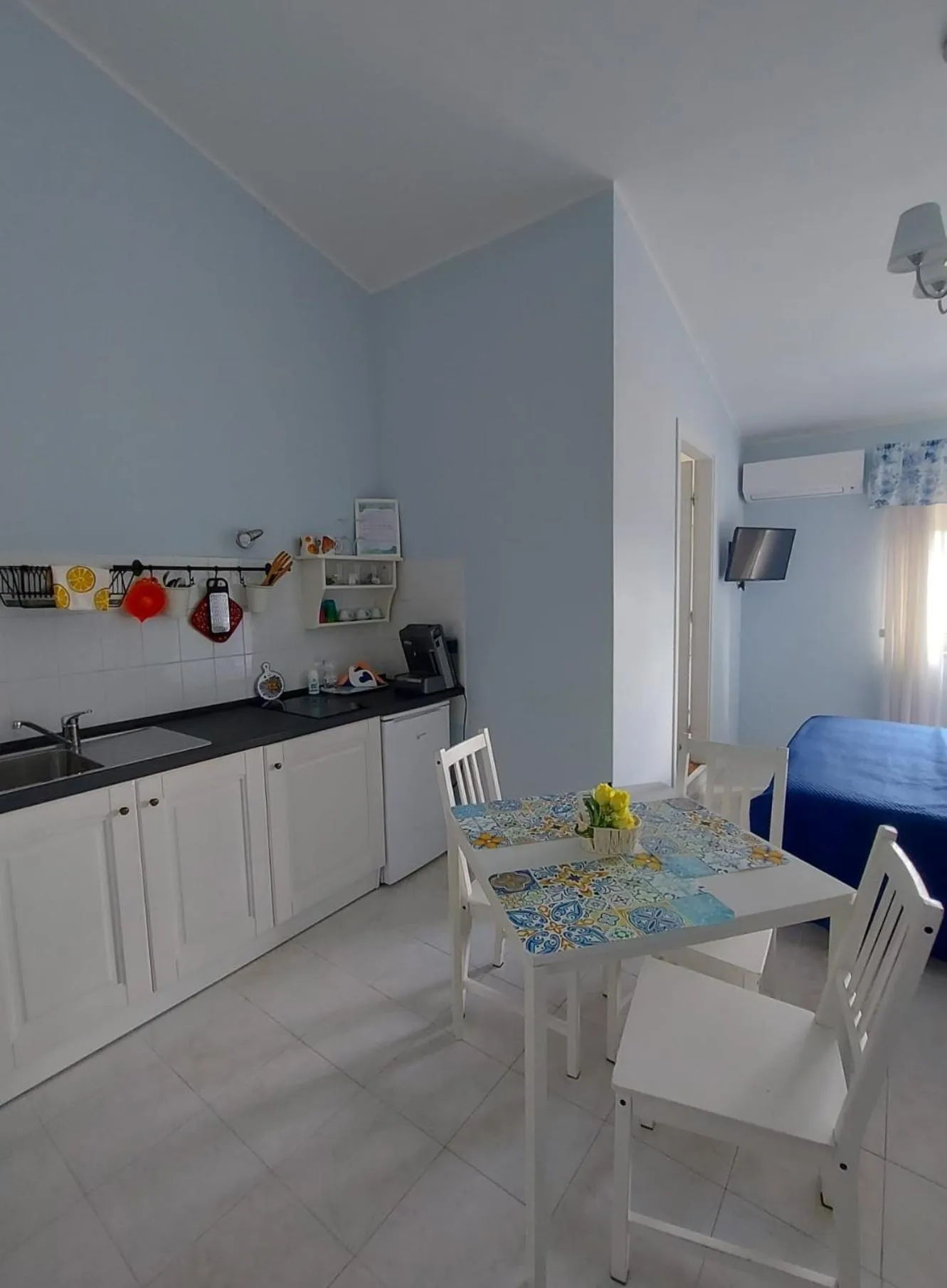 Kitchen or kitchenette in Villa Nadira