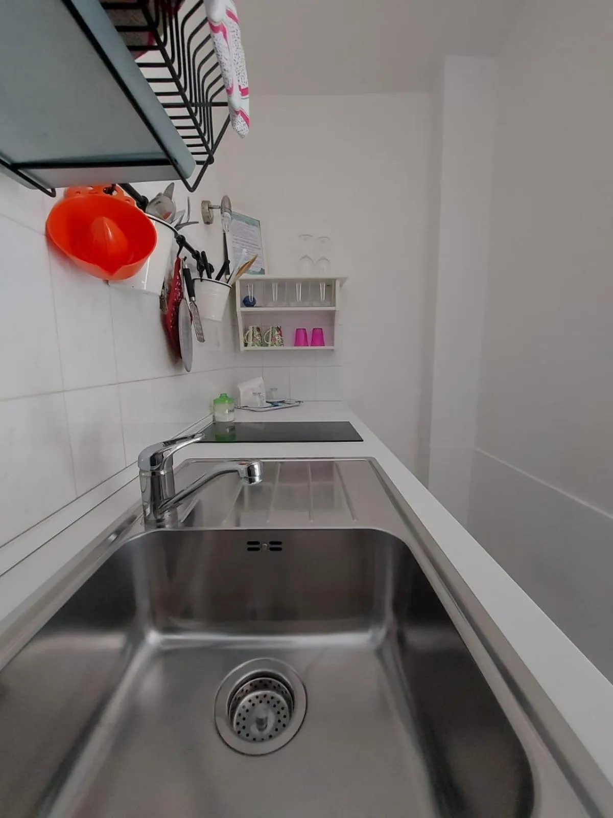 Kitchen or kitchenette in Villa Nadira