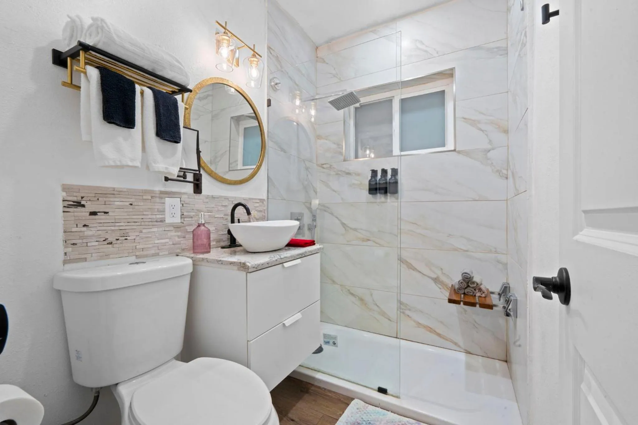 Shower in Stunning Little Havana Suites Close to airport, Calle Ocho, Brickell, Wynwood and the Beaches - Free Parking