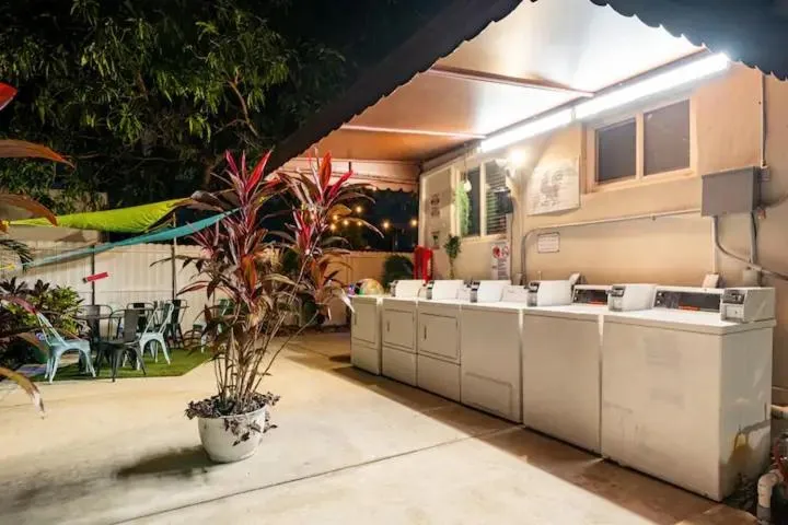 Stunning Little Havana Suites Close to airport, Calle Ocho, Brickell, Wynwood and the Beaches - Free Parking