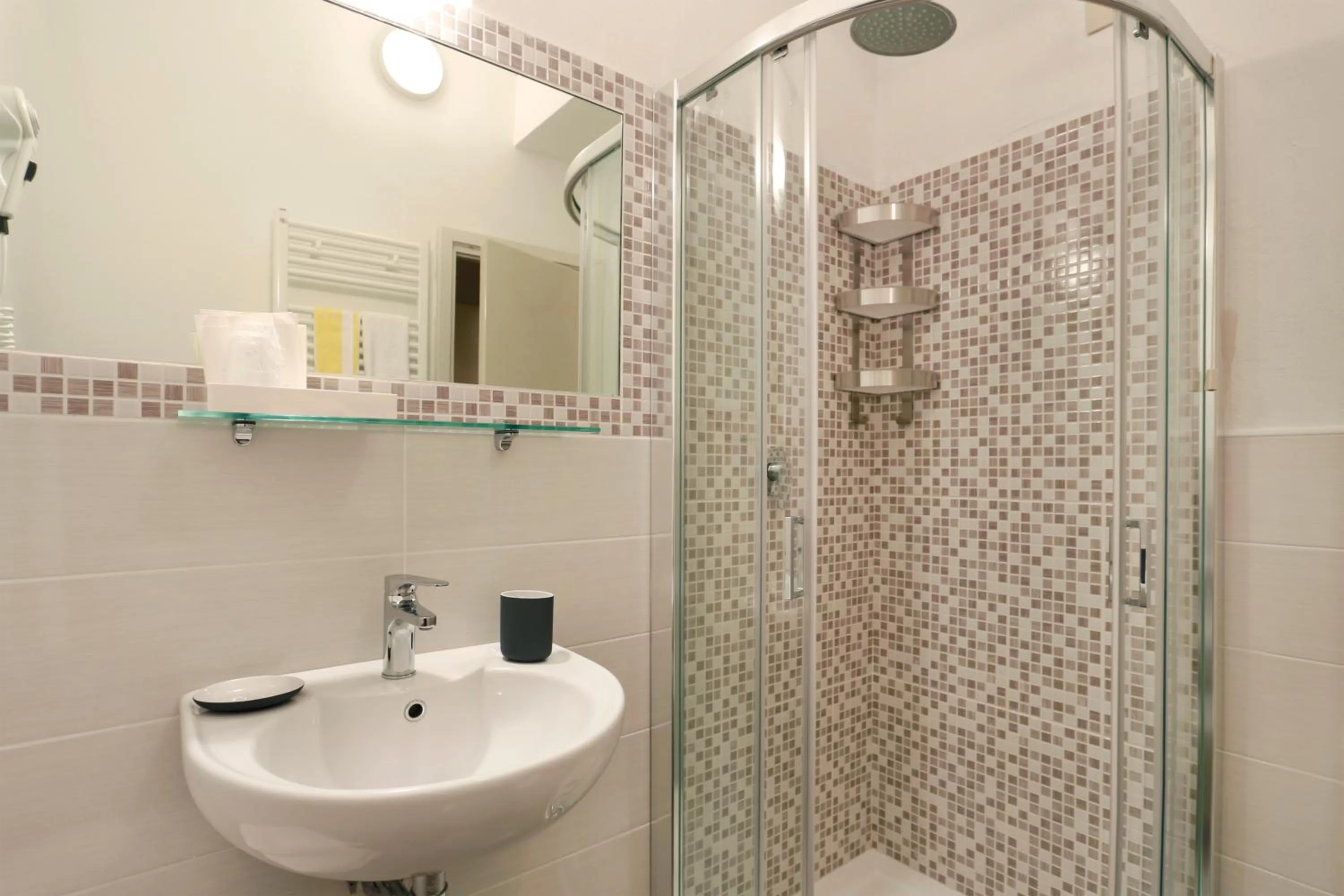 Bathroom in Hotel Lupori