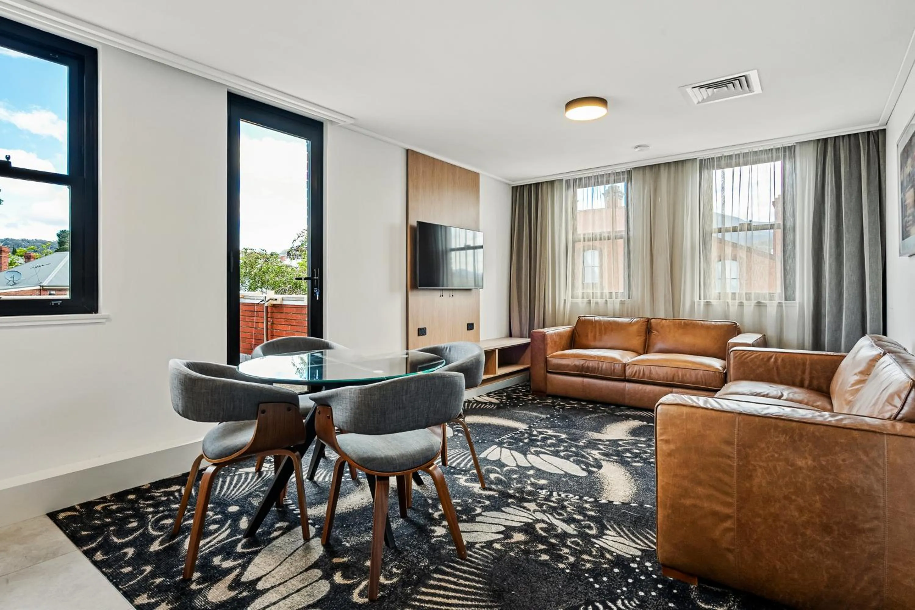 TV and multimedia in Prince of Wales Hotel