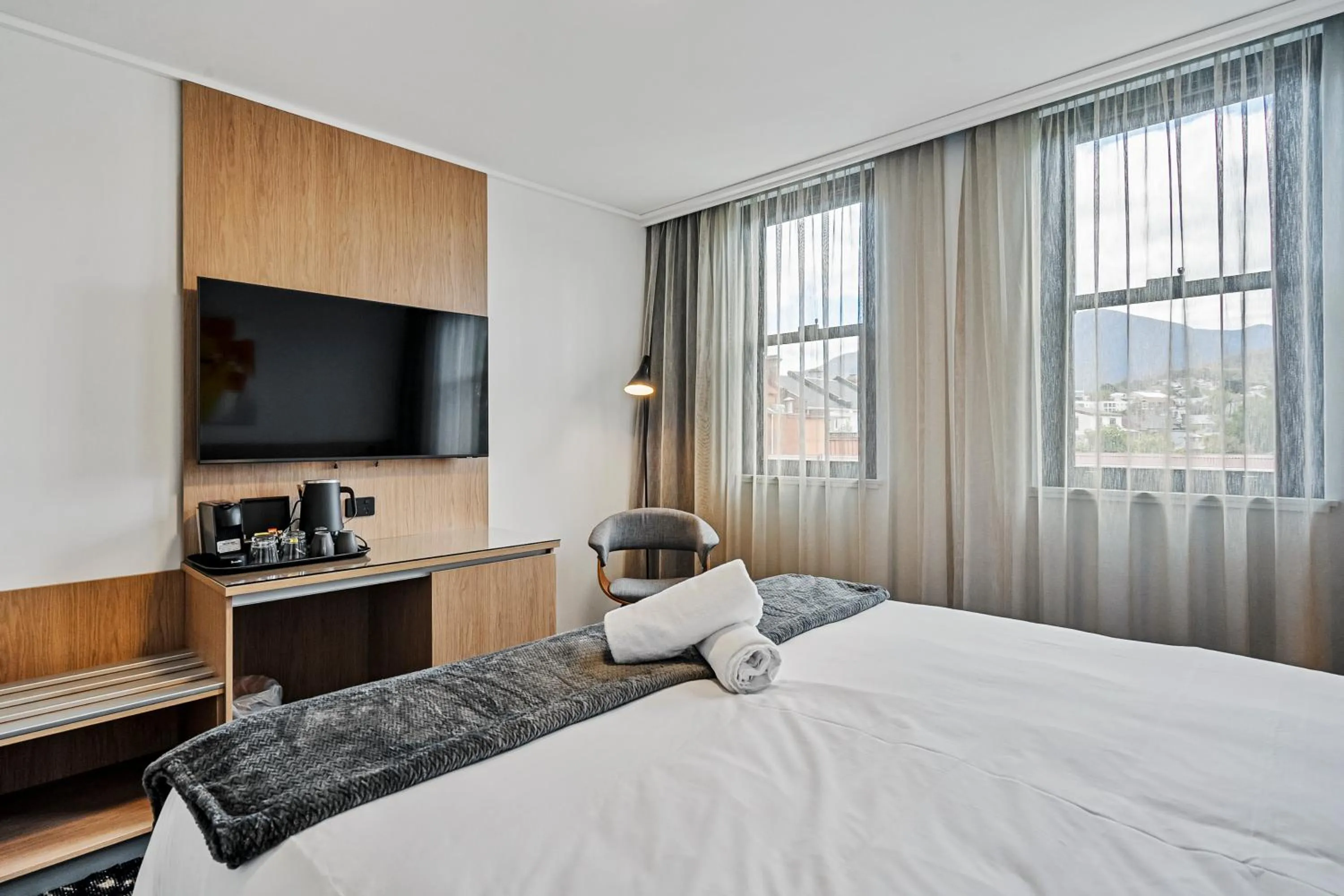 Bed in Prince of Wales Hotel