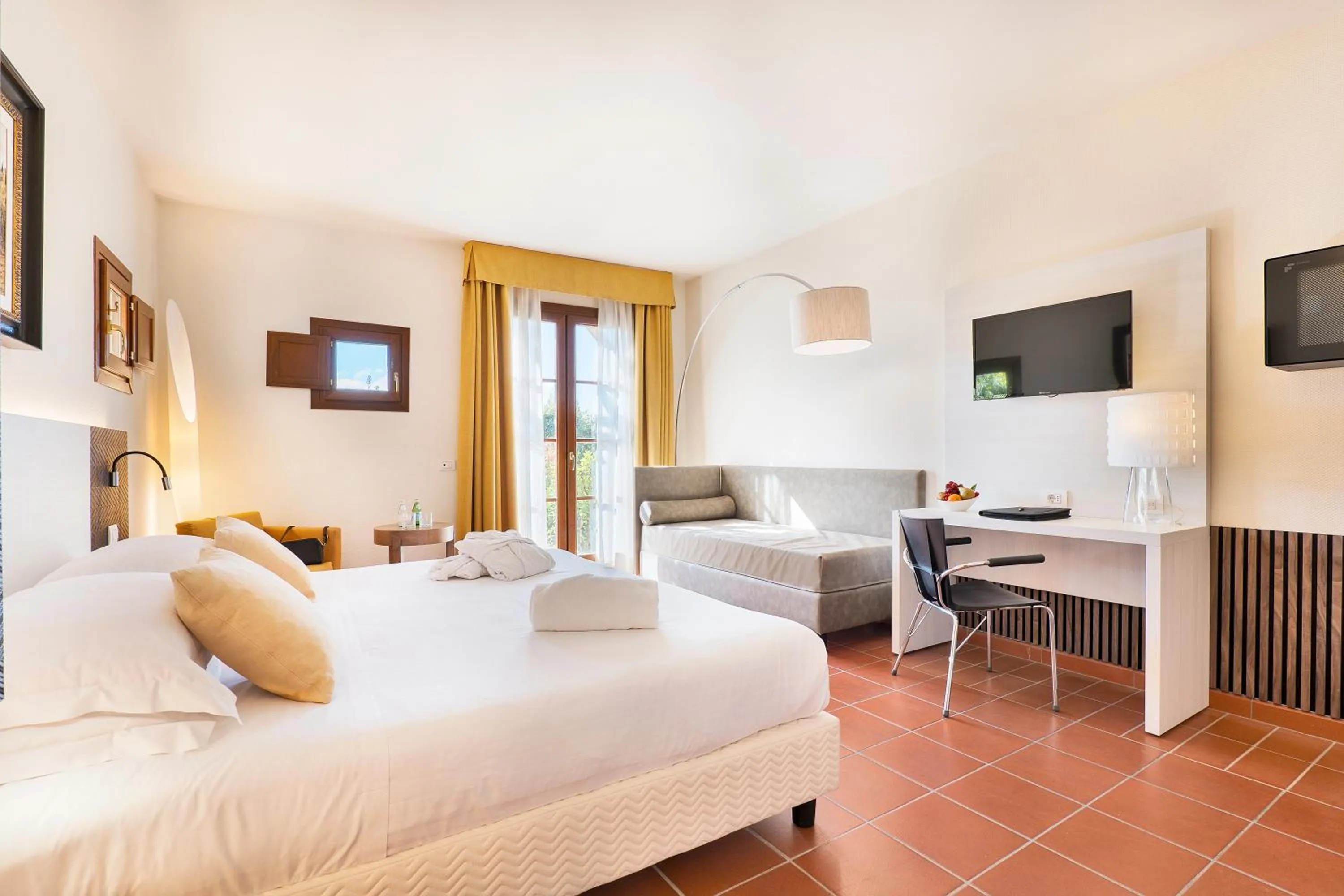 Photo of the whole room in Villasanpaolo Resort & Spa