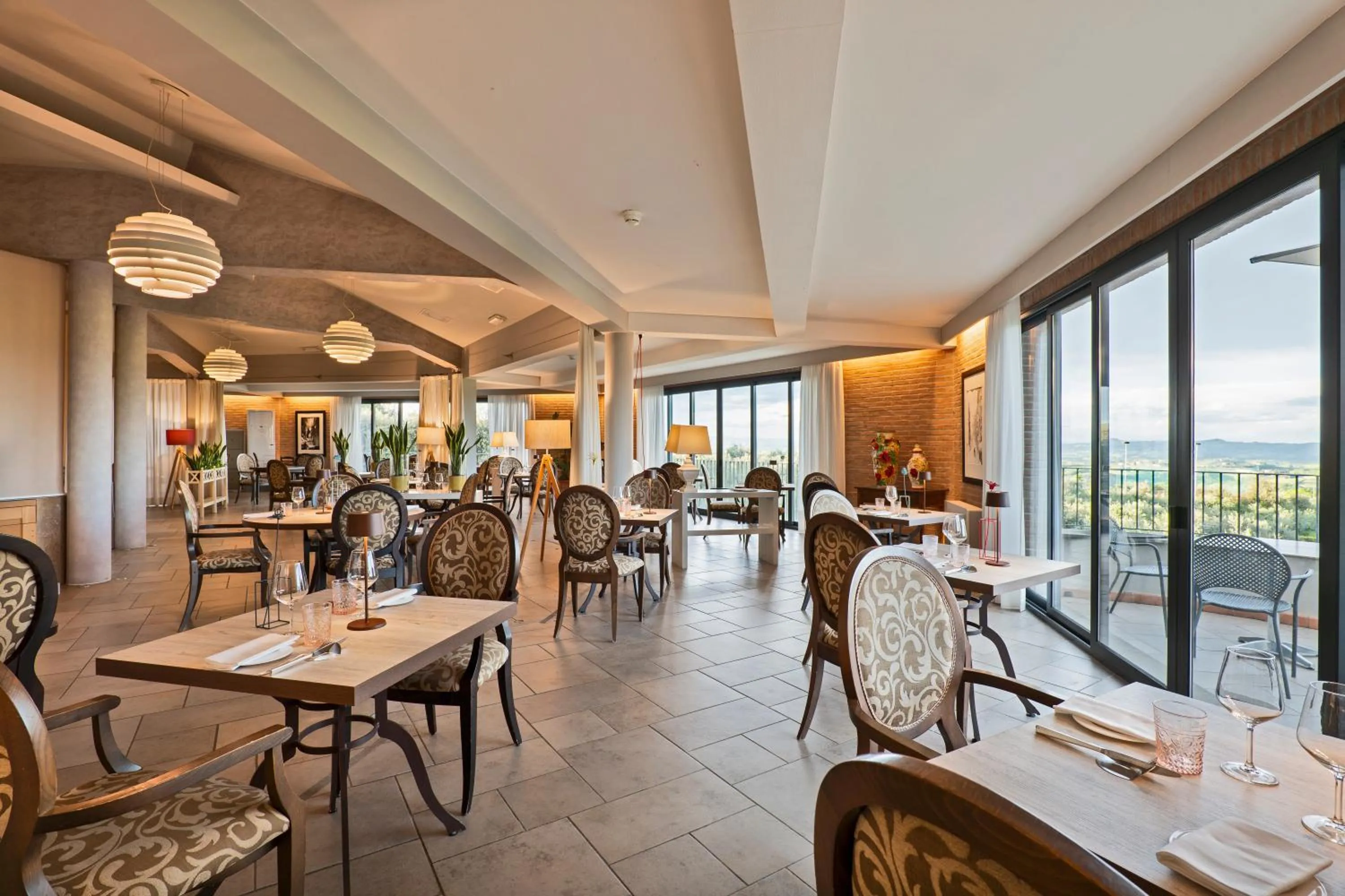 Restaurant/places to eat in Villasanpaolo Resort & Spa