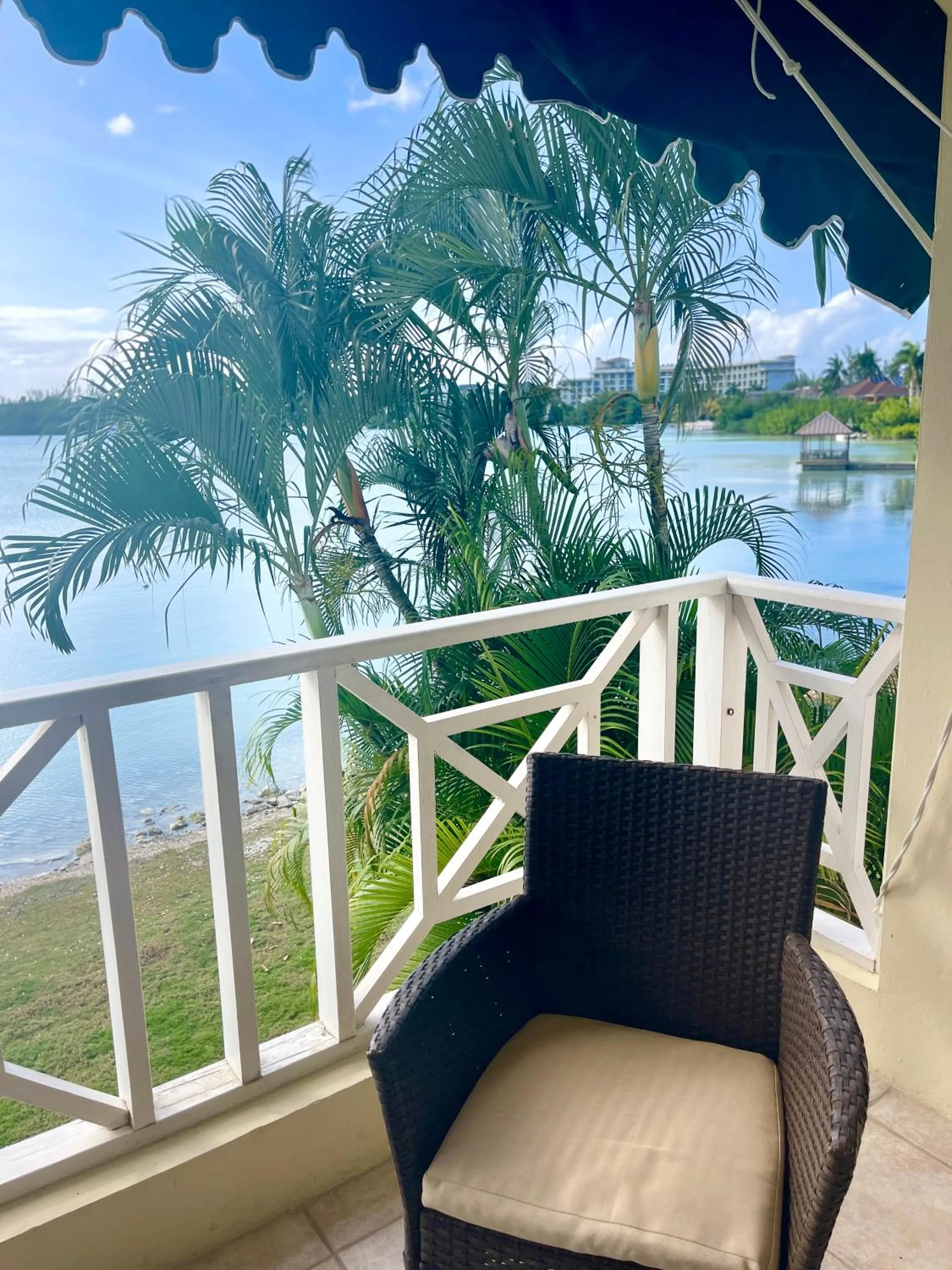 Patio in Luxury Apartments and Rooms,The Lagoons