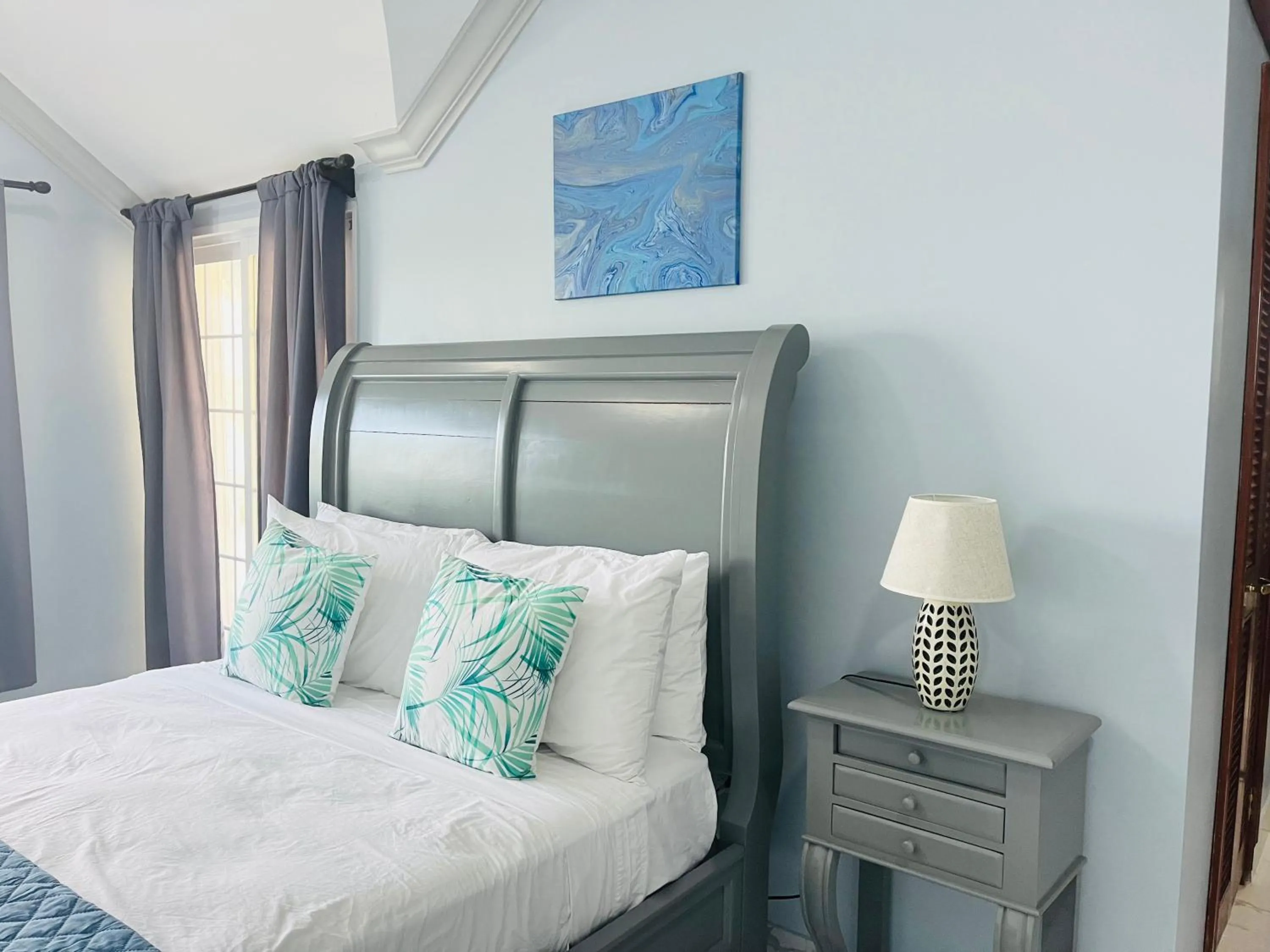 Bedroom, Bed in Luxury Apartments and Rooms,The Lagoons