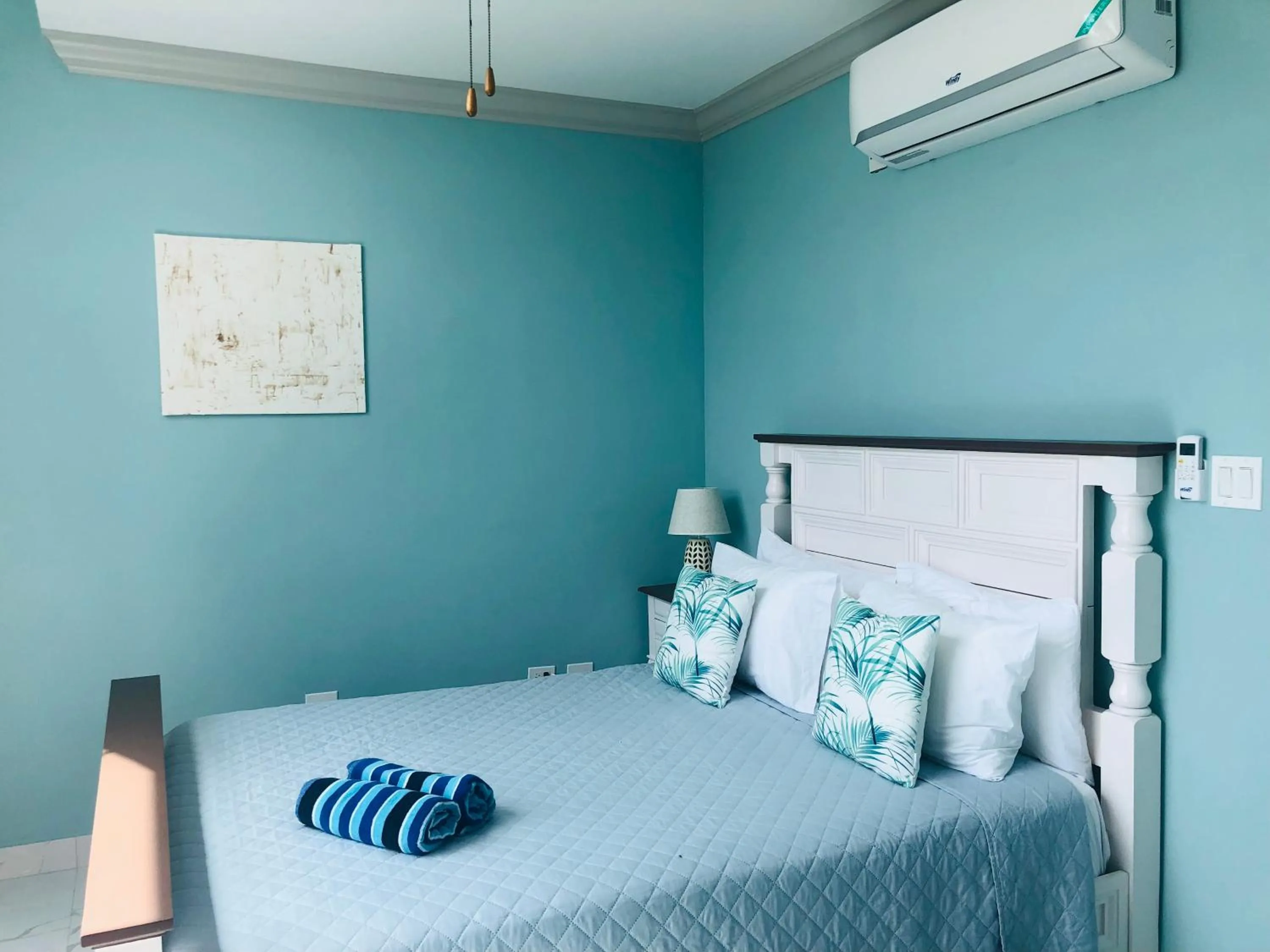 Bedroom, Bed in Luxury Apartments and Rooms,The Lagoons