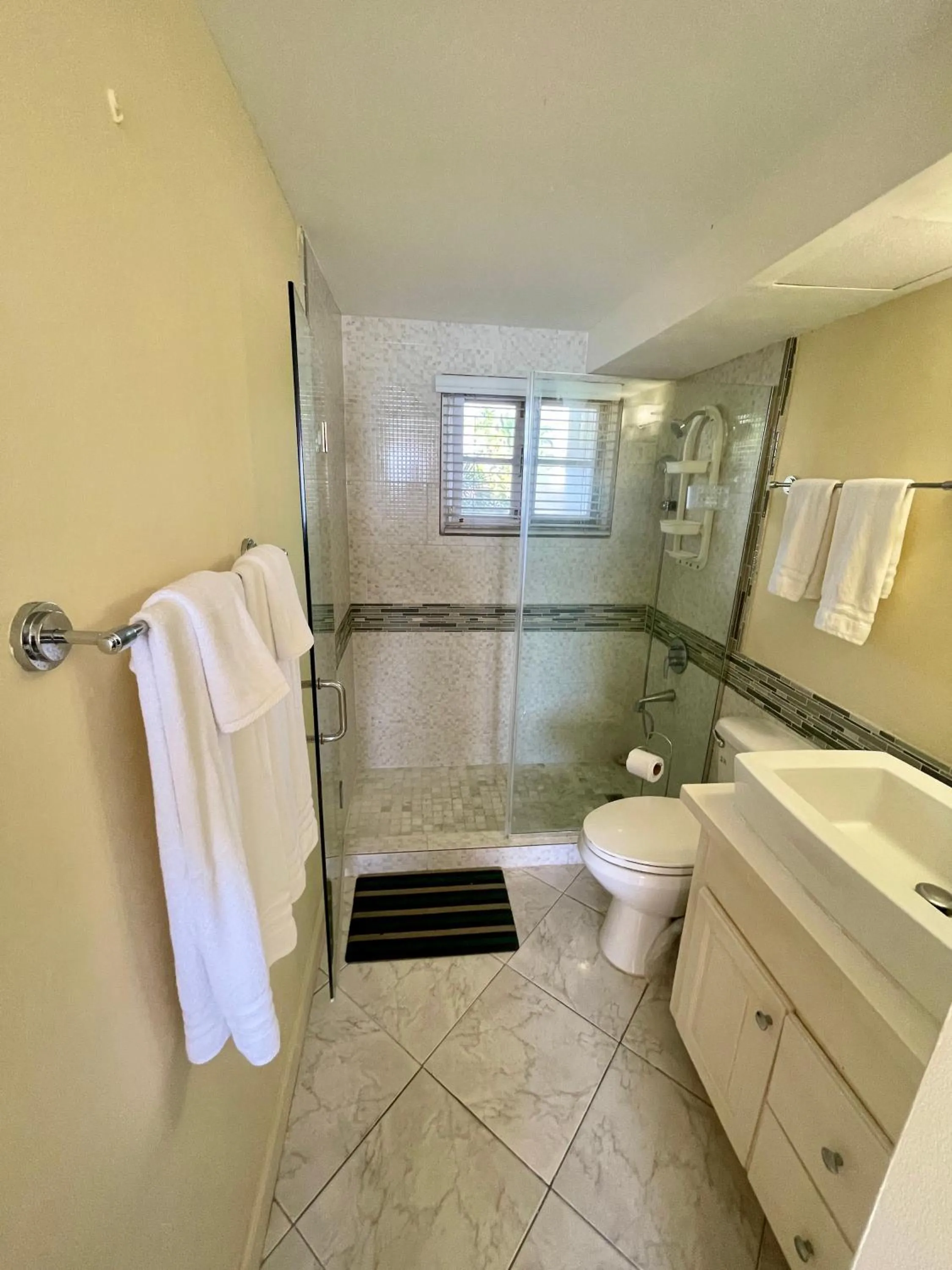 Shower in Luxury Apartments and Rooms,The Lagoons