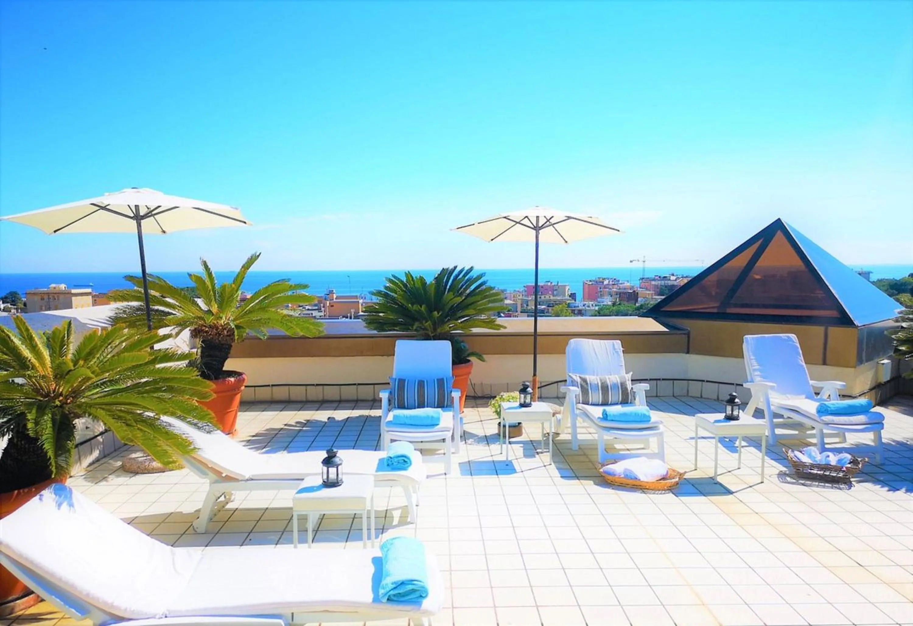 Balcony/Terrace in AC Hotel Genova by Marriott