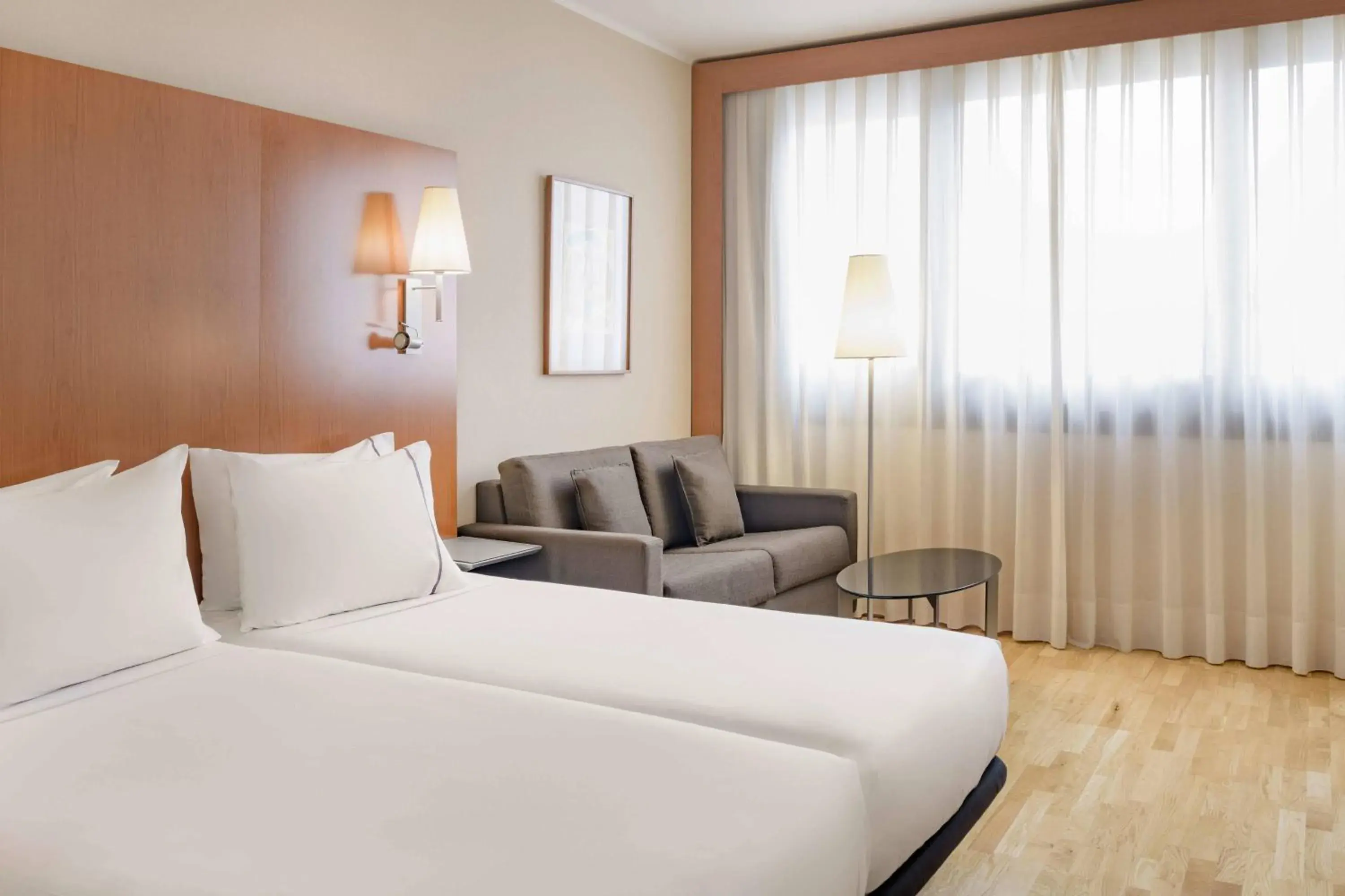 Standard Twin Room in AC Hotel Genova by Marriott Standard Twin Room in AC Hotel Genova by Marriott