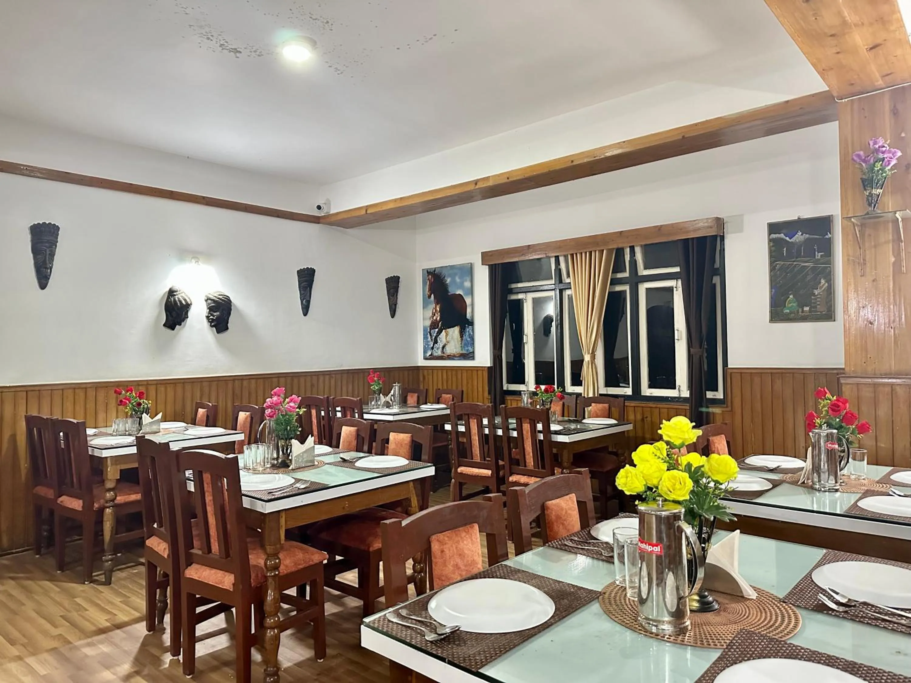 Restaurant/places to eat in Hotel Norling SK Groups