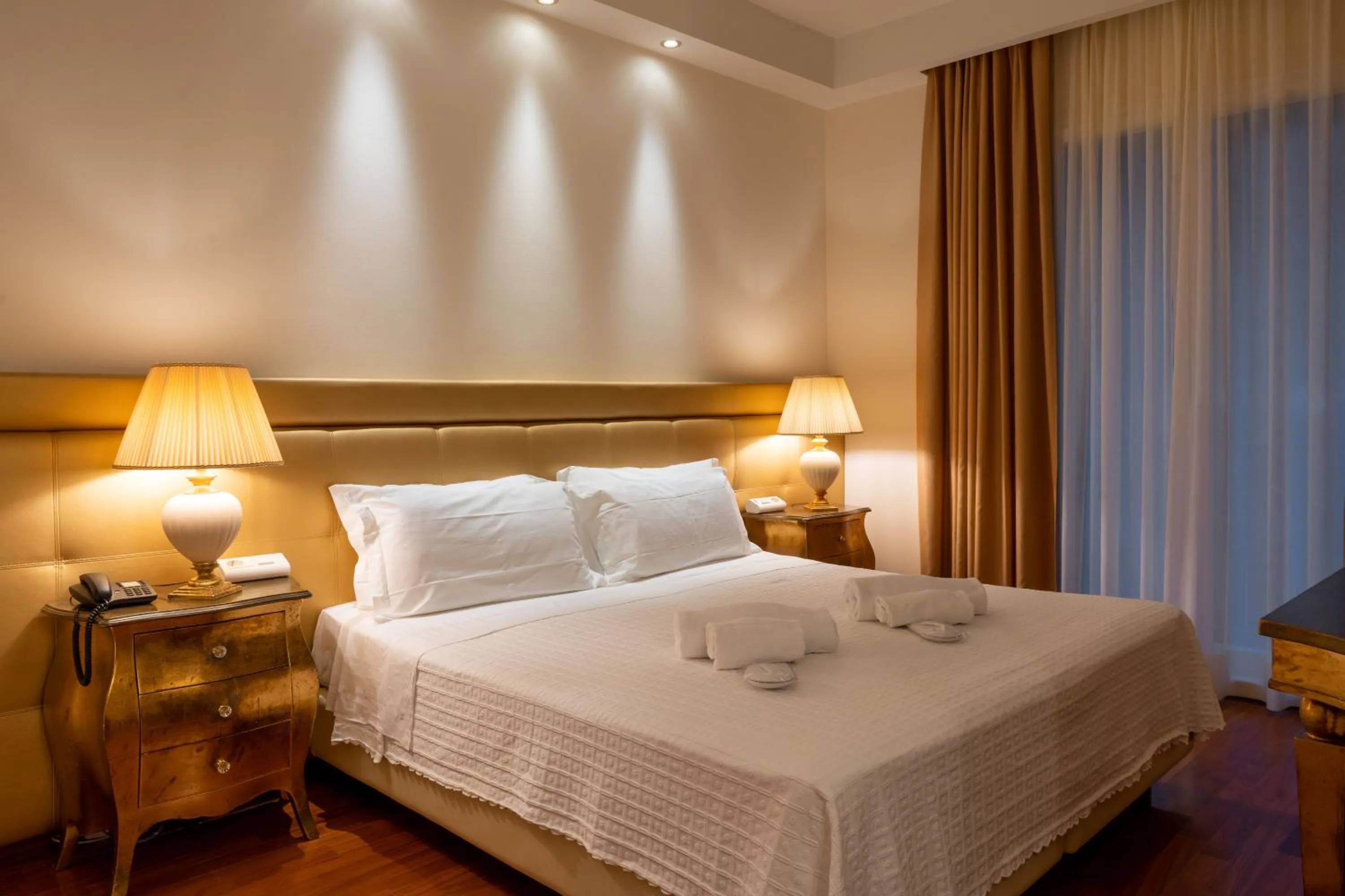 Photo of the whole room, Bed in M House Art Hotel