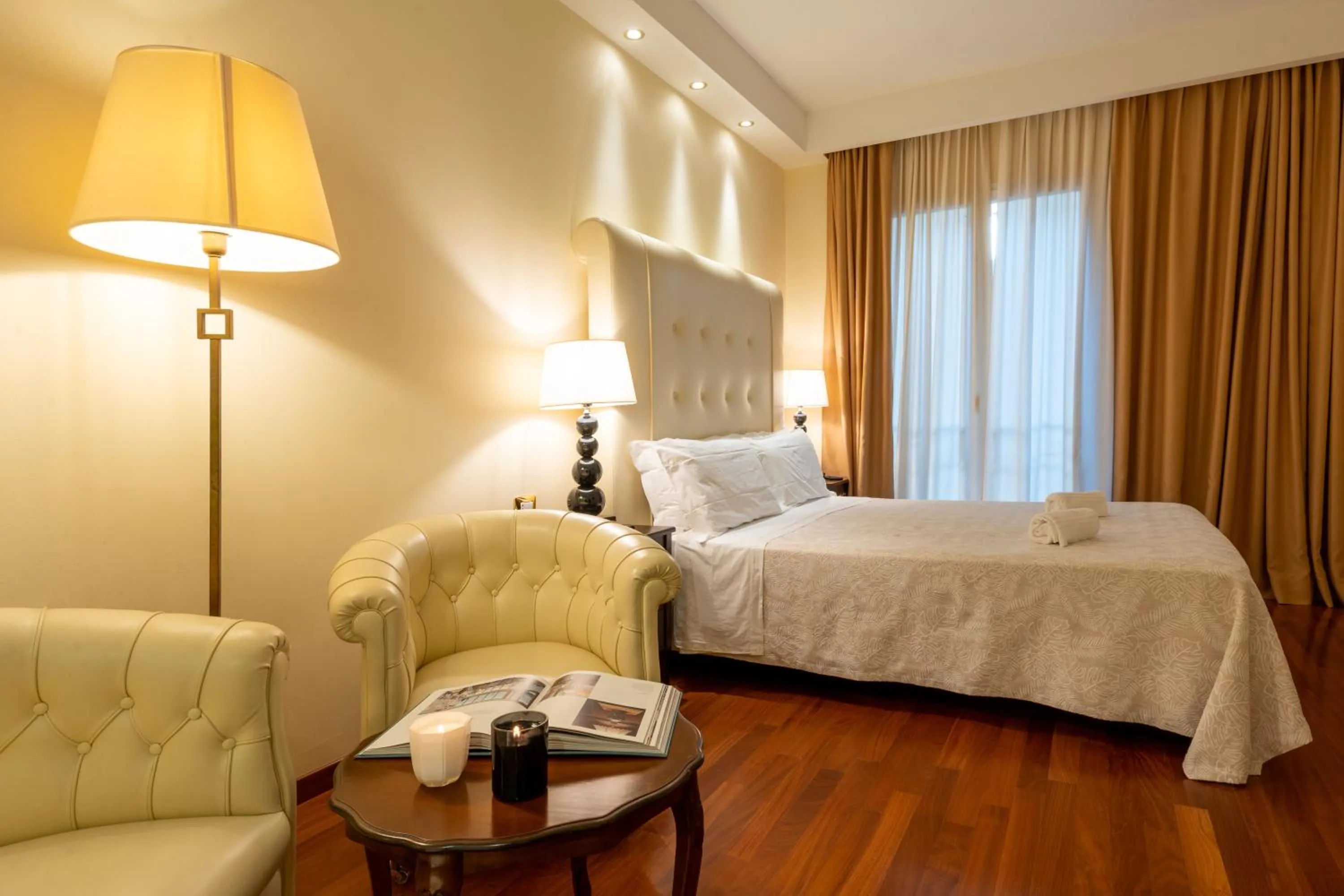 Photo of the whole room, Bed in M House Art Hotel