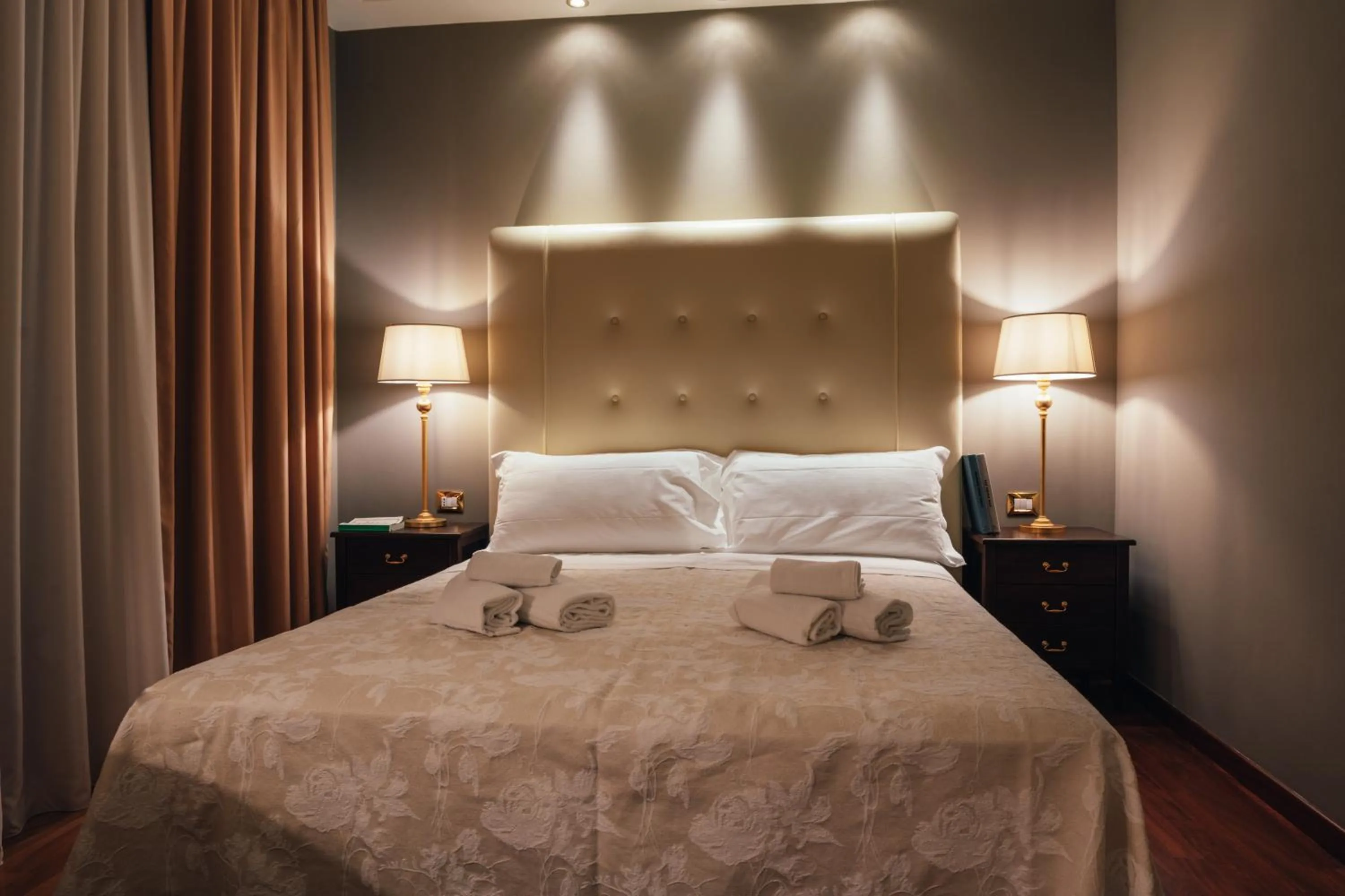 Photo of the whole room, Bed in M House Art Hotel