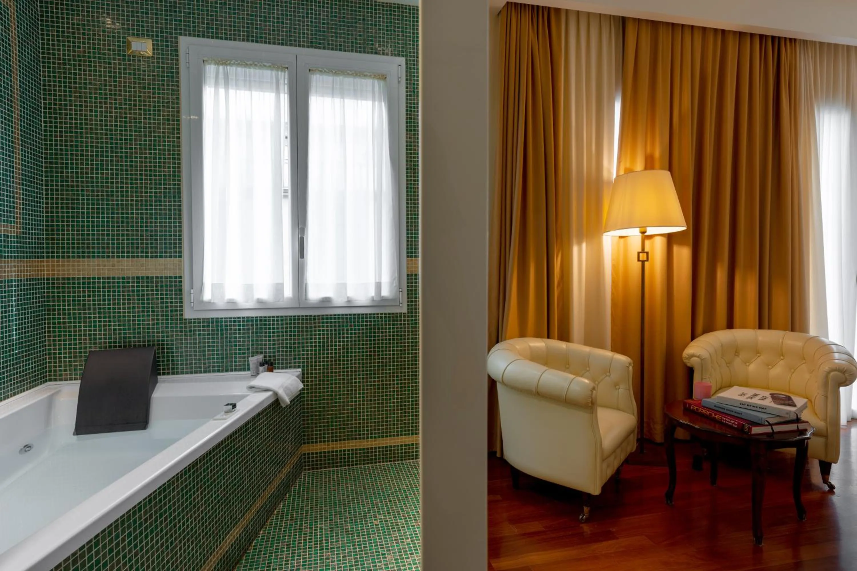 Photo of the whole room in M House Art Hotel