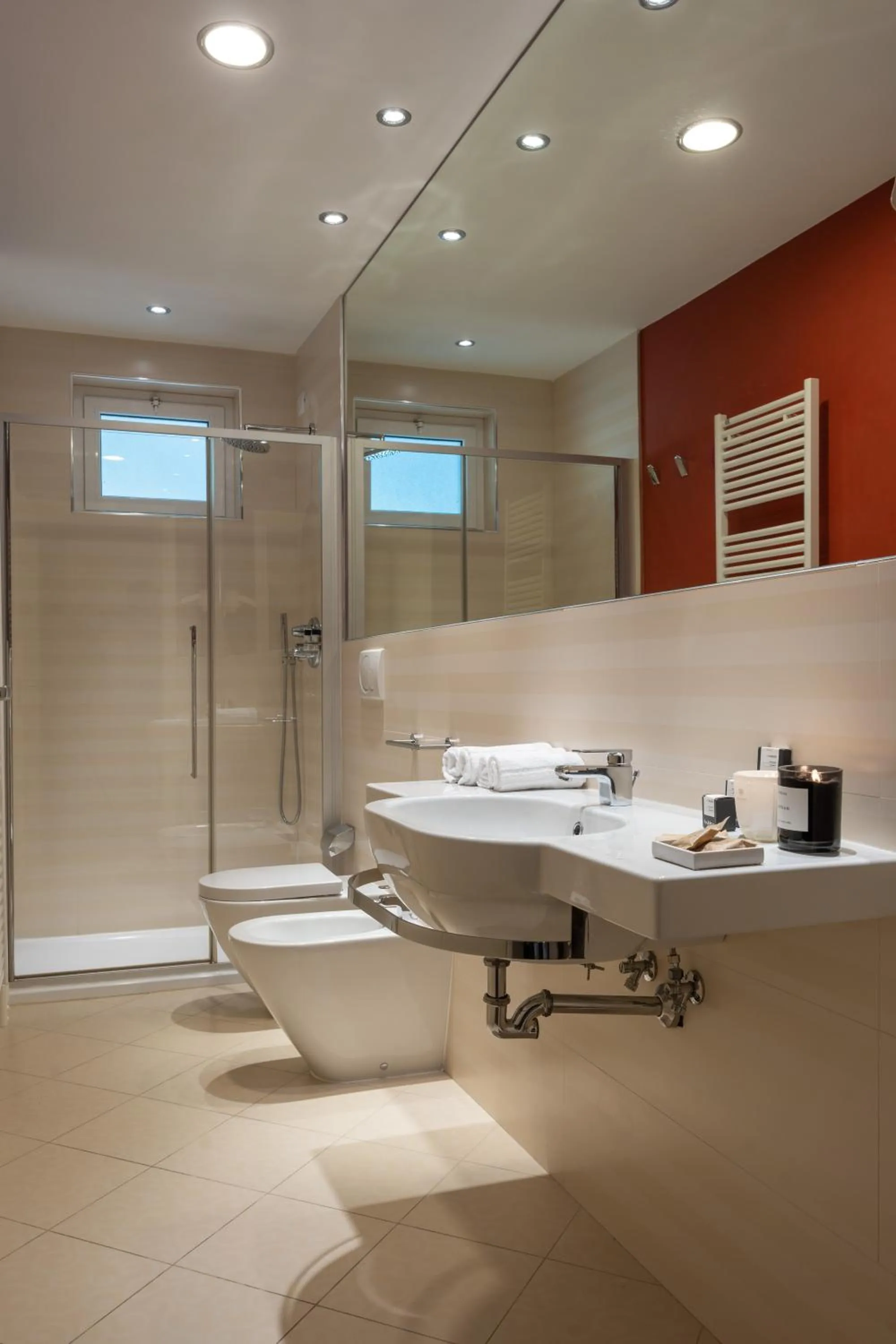 Shower in M House Art Hotel