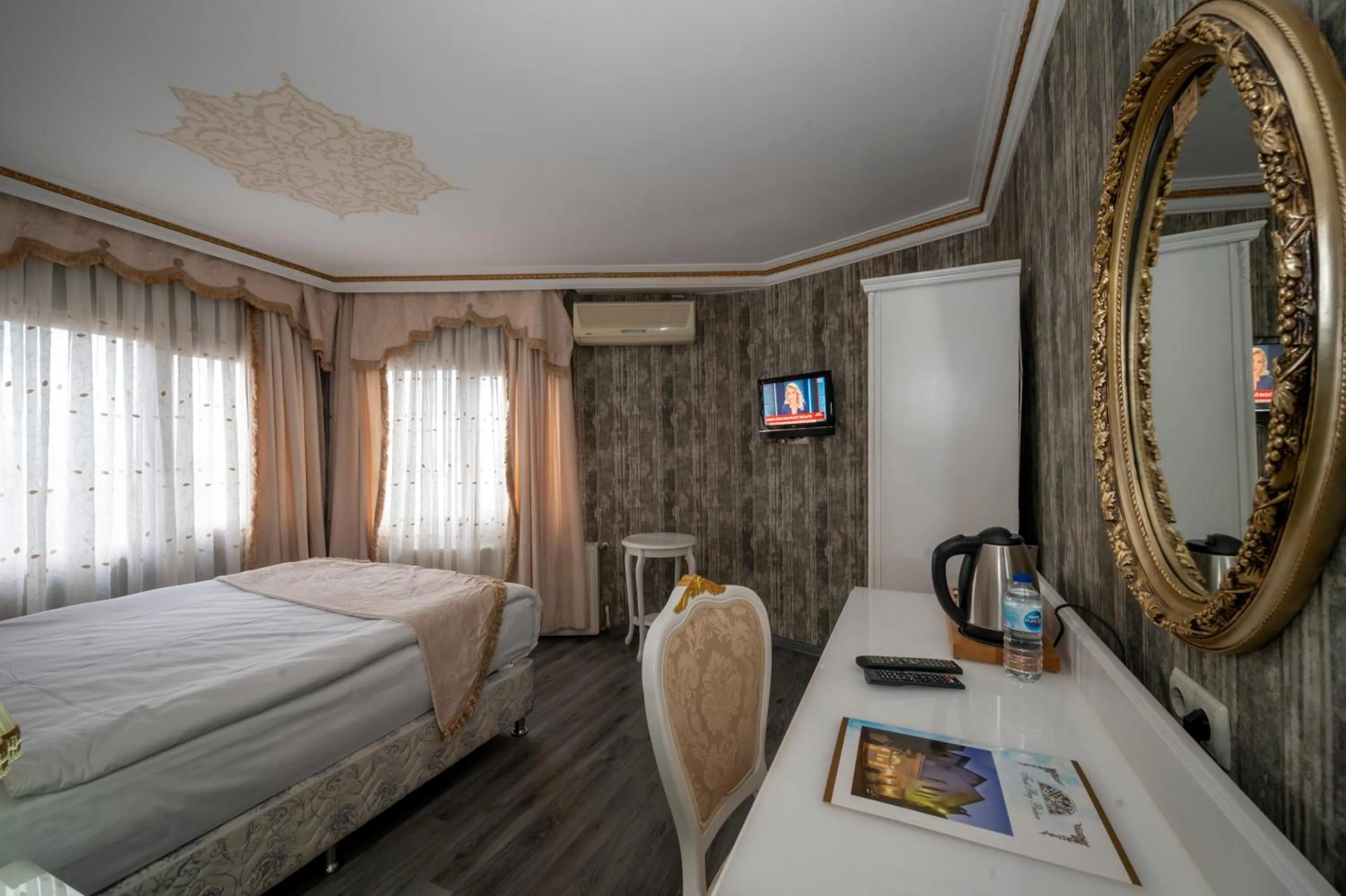 Bedroom, Bed in Fuat Bey Palace Hotel & Spa