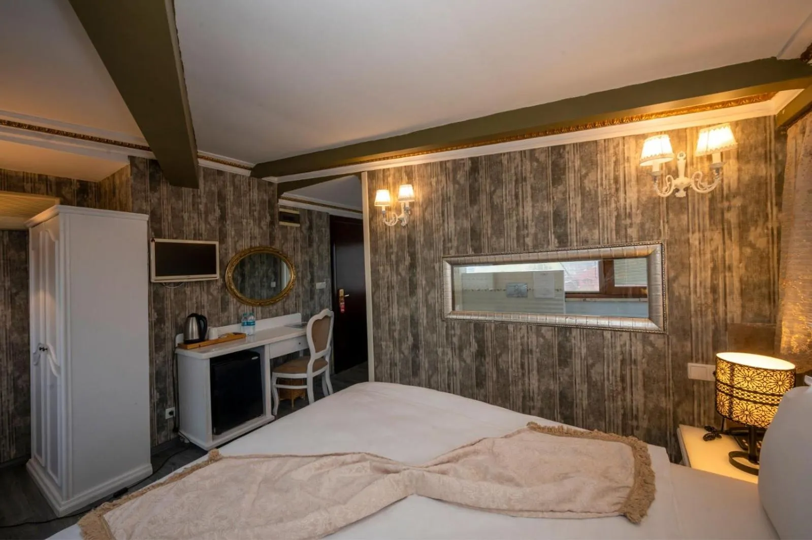 Photo of the whole room, Bed in Fuat Bey Palace Hotel & Spa