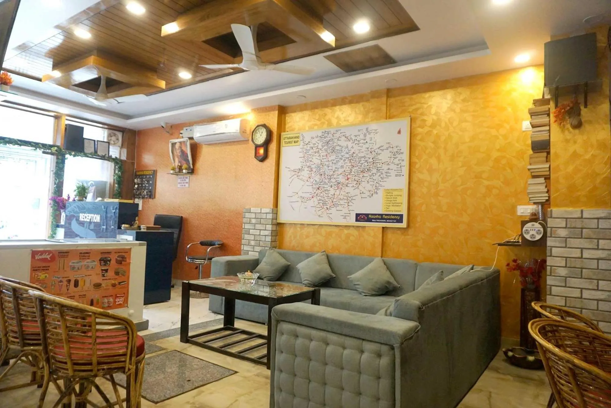 Seating area in Hotel Kaanha Residency Inn By Shree Krishna Hospitality