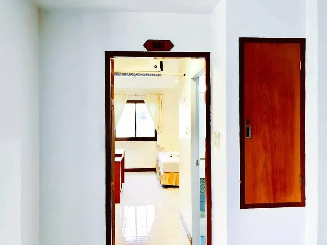 Standard Double or Twin Room with Balcony in โรงแรมสุขวิไล Sukwilai Hotel Standard Double or Twin Room with Balcony in โรงแรมสุขวิไล Sukwilai Hotel