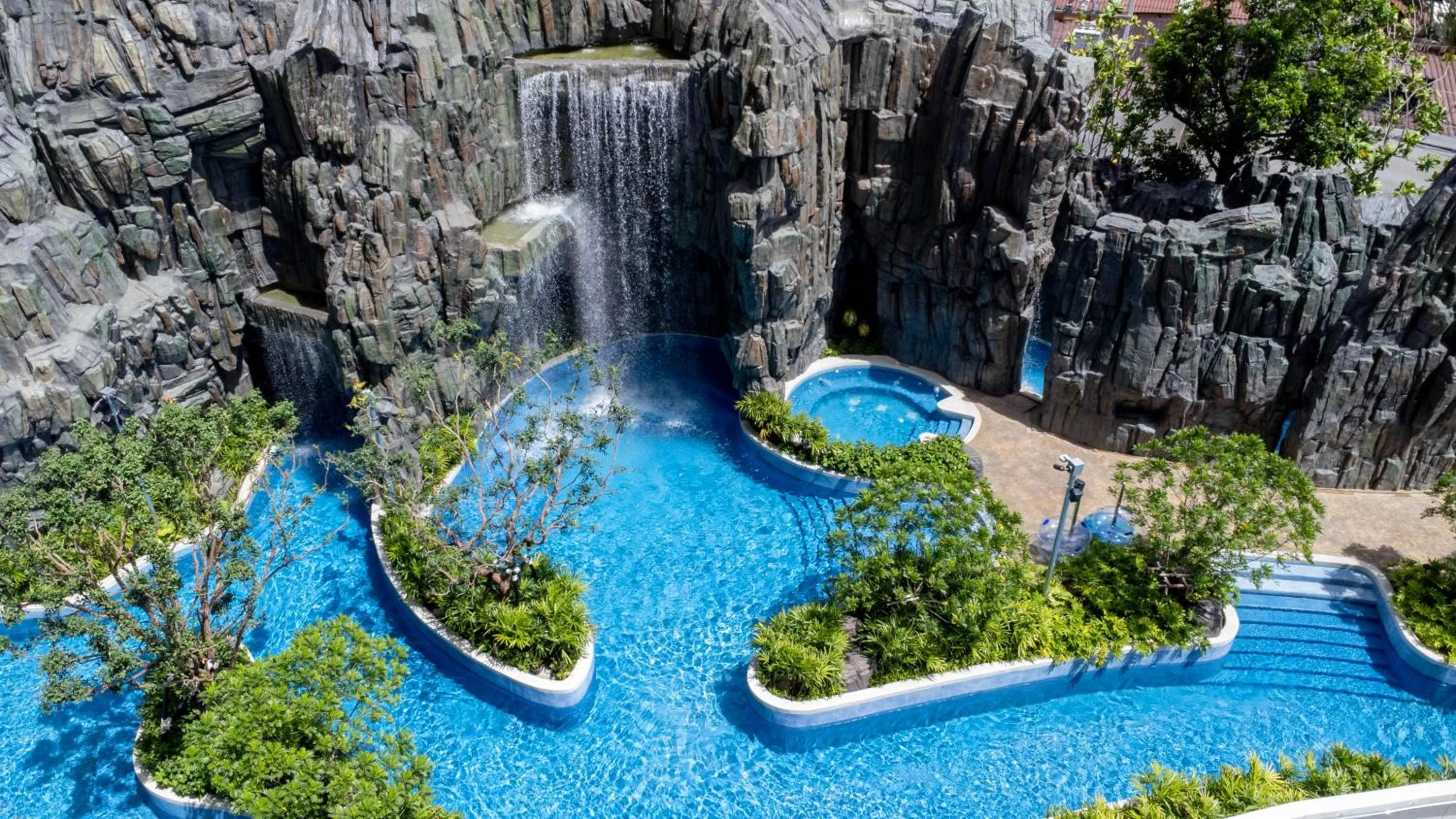 Aqua park in Grande Centre Point Space Pattaya