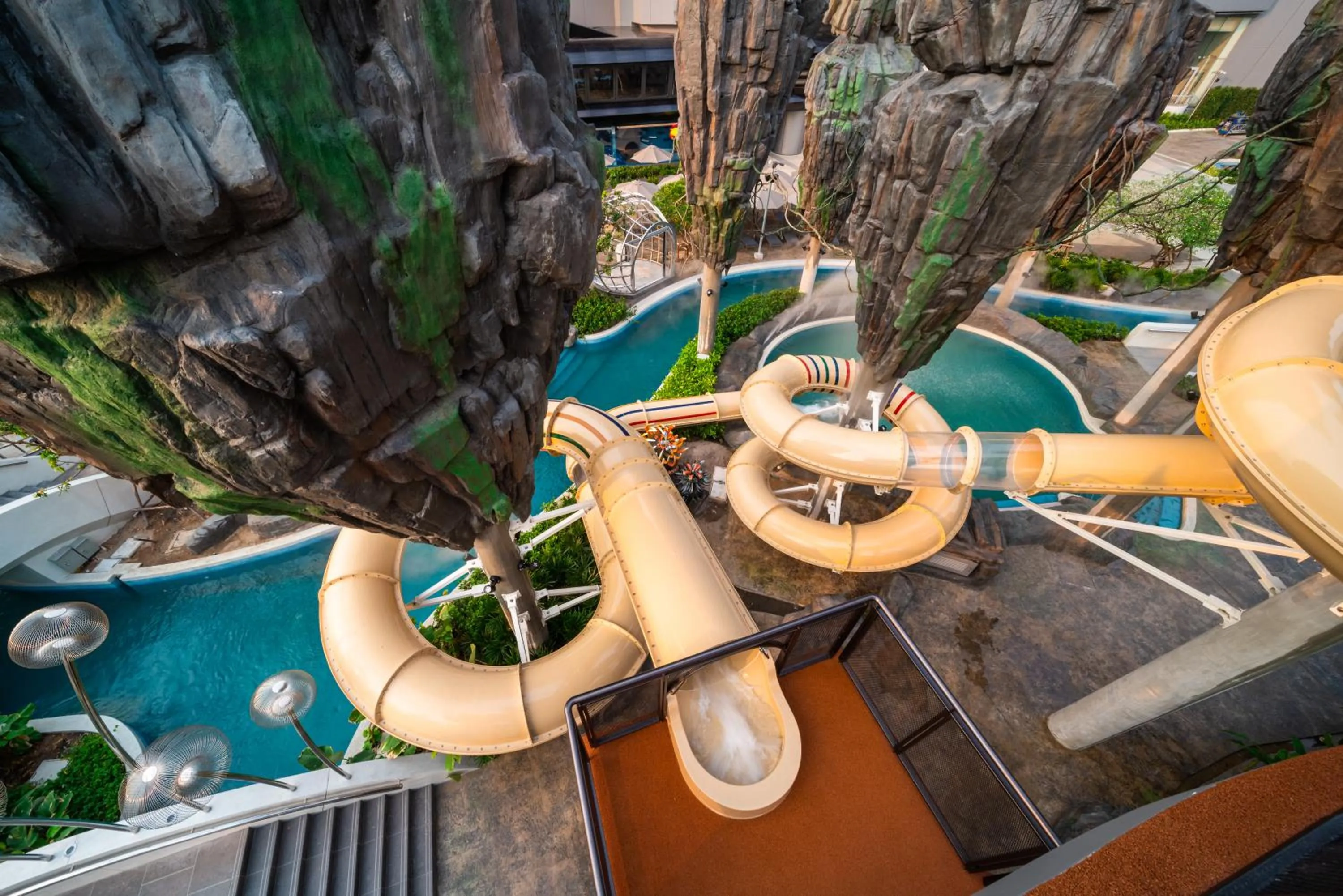 Aqua park in Grande Centre Point Space Pattaya
