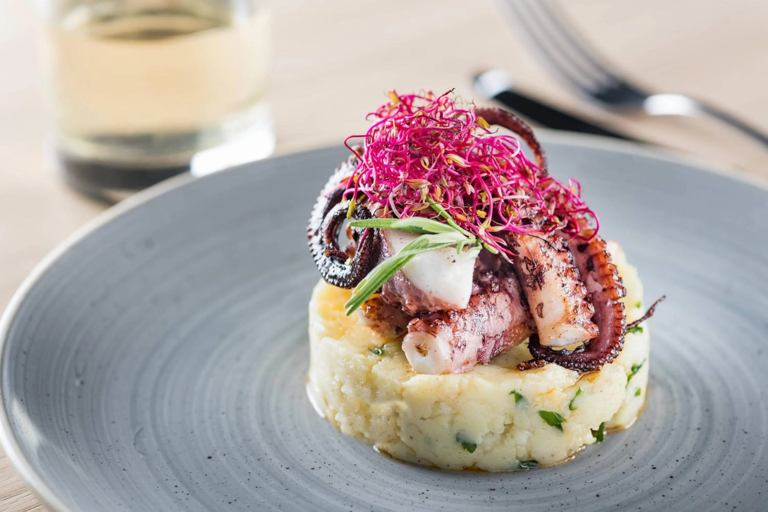 Lounge or bar in AC Hotel Bologna by Marriott