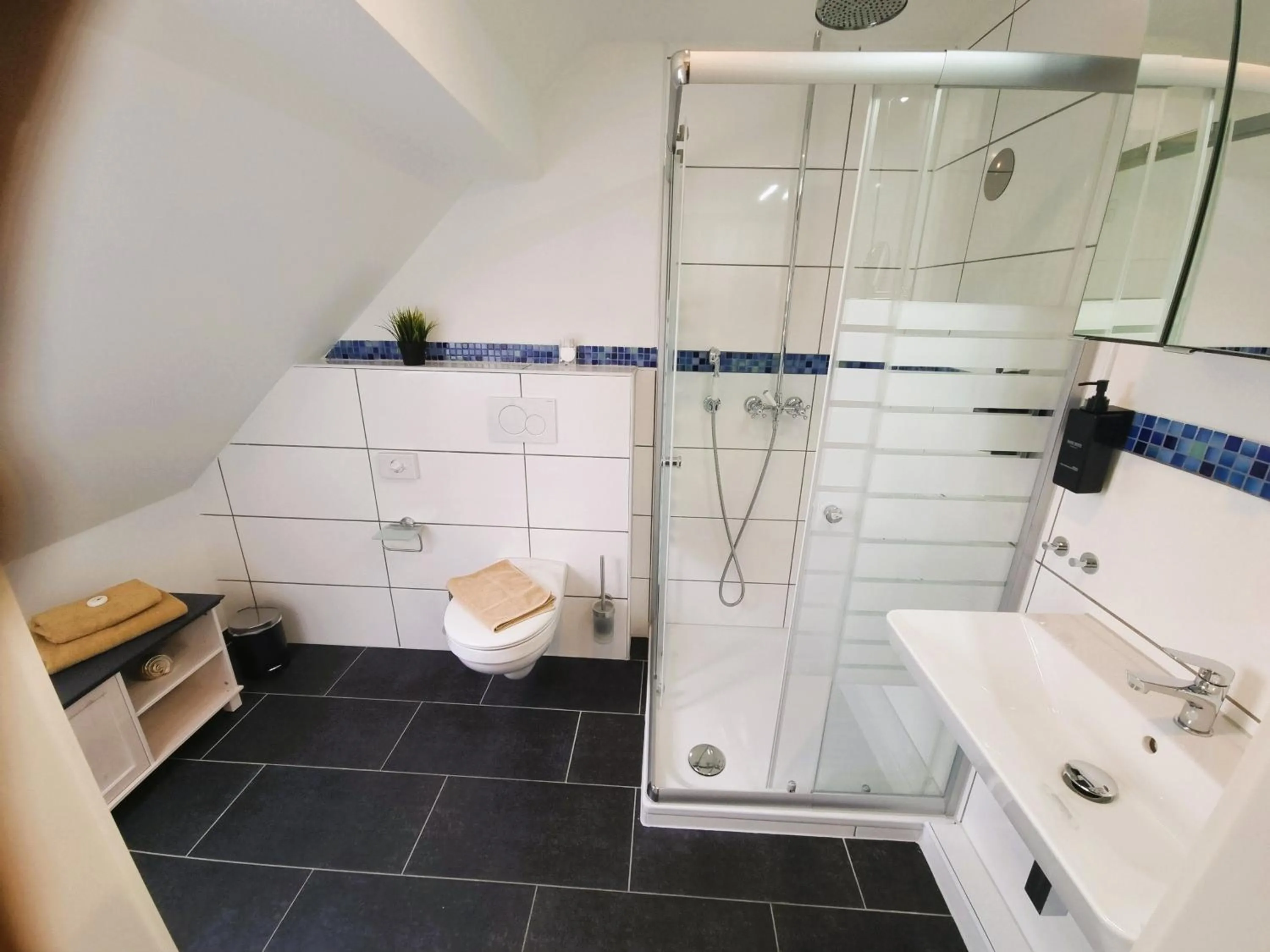 Shower in CJS Apartments - Chill or Drive am Nürburgring, new Box Spring Beds, new furniture, WLan, Spacious Rooms, Quiet Location
