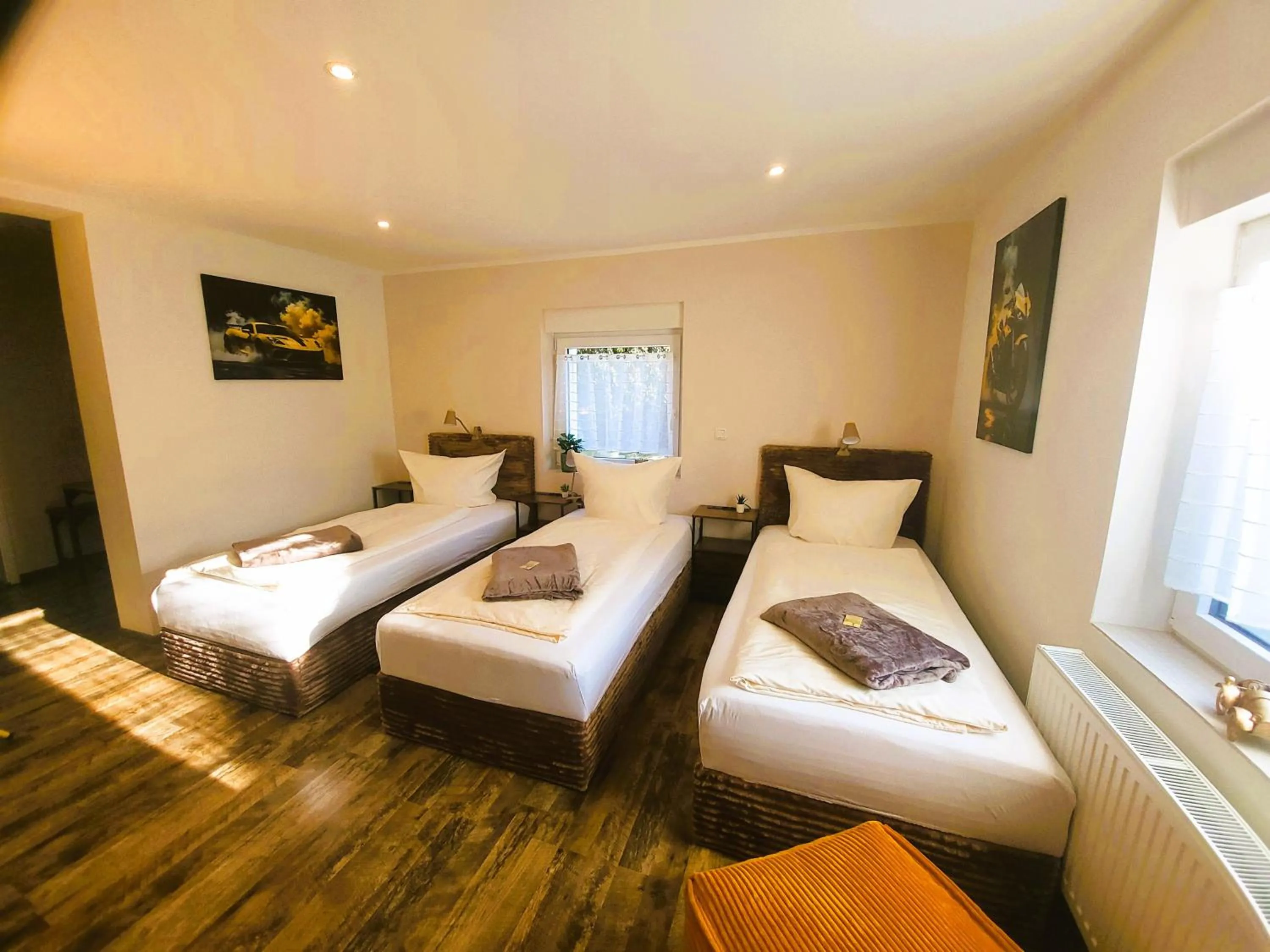 Bed in CJS Apartments - Chill or Drive am Nürburgring, new Box Spring Beds, new furniture, WLan, Spacious Rooms, Quiet Location