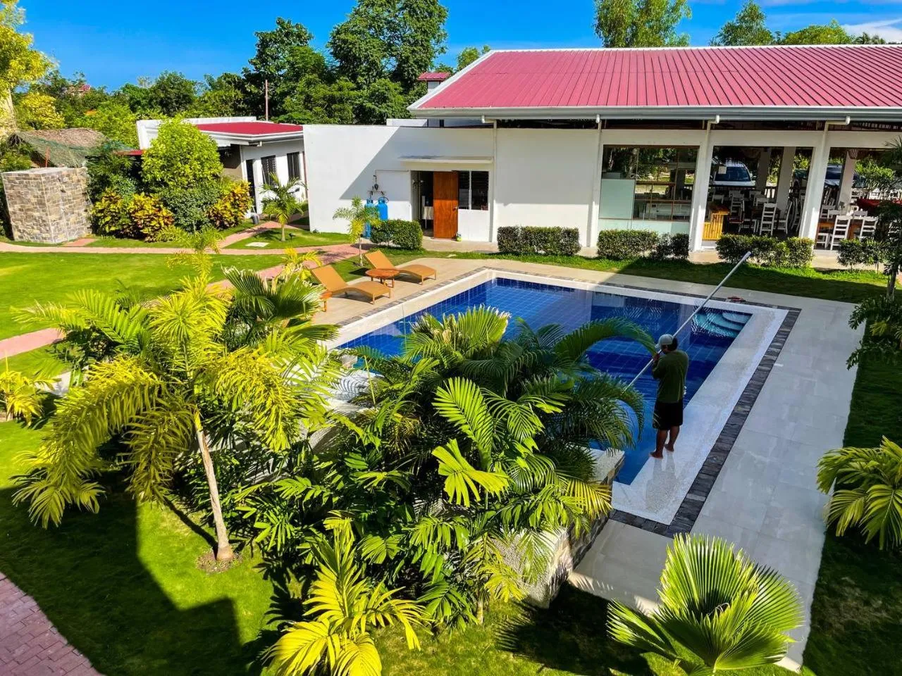 Pool view in Red Picnic Hostel Panglao