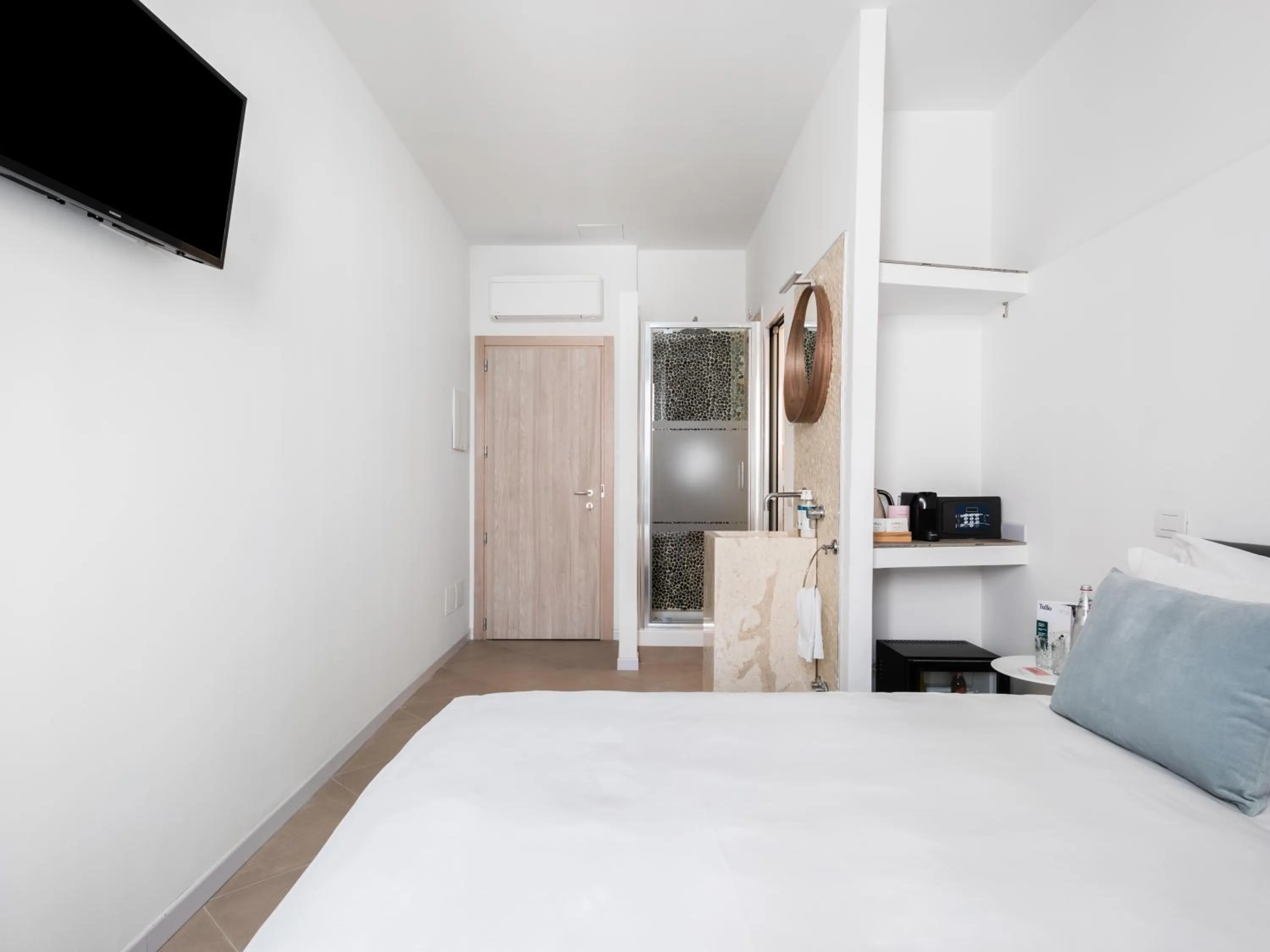 Bed in Numa Rome Tullo