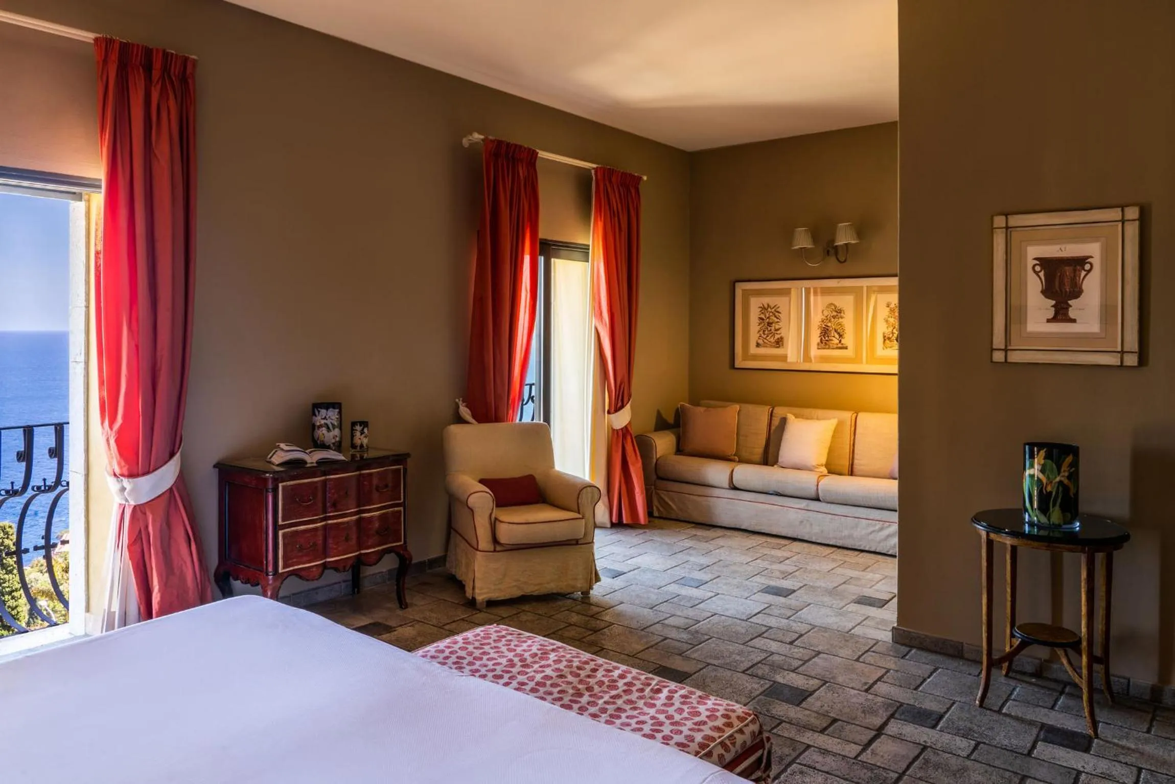 Bed in Hotel Villa Carlotta